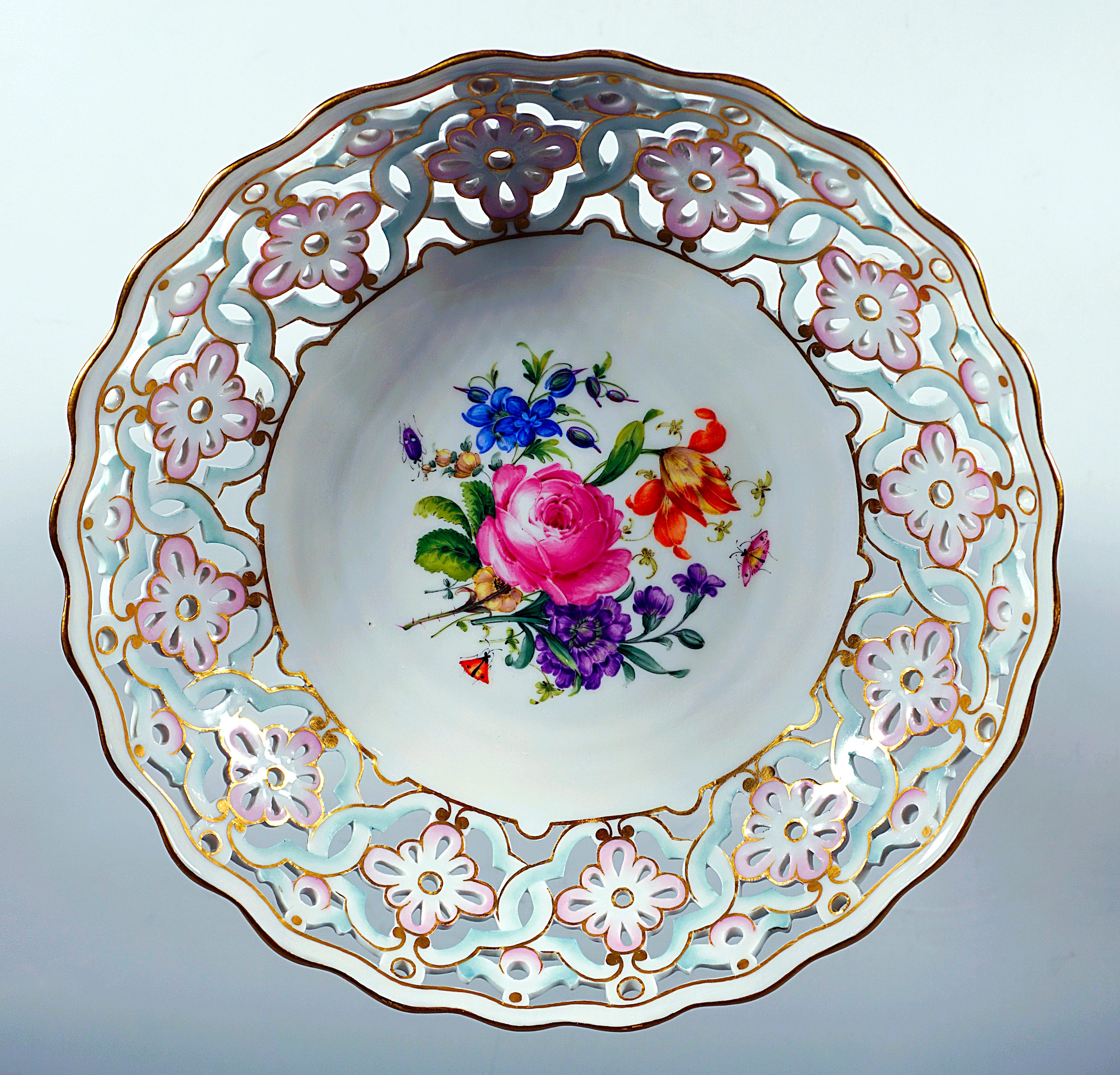 Porcelain Meissen Splendour Centerpiece with Three Graces Supporting Bowl, Kaendler c 1860