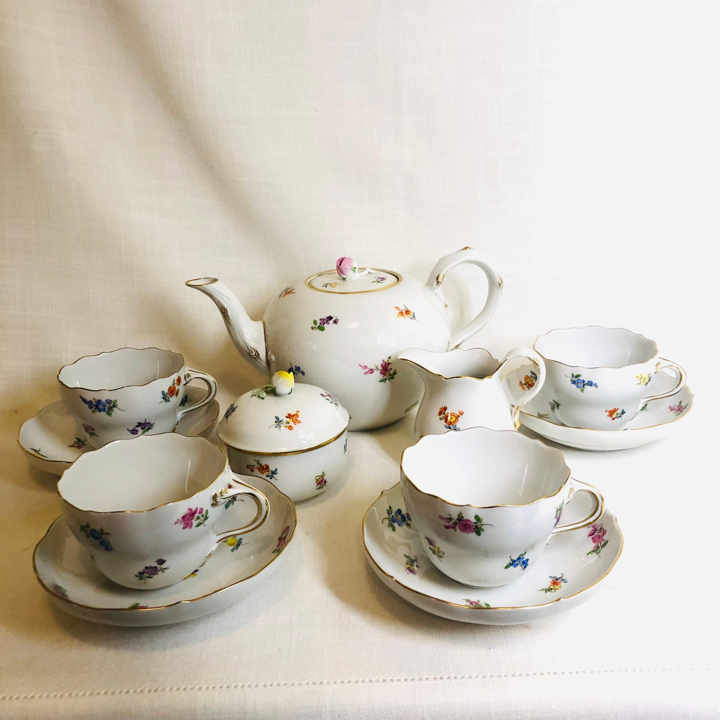 Meissen Streublumen Tea Set with 4 Cups and Saucers and Covered Sugar & Creamer 2