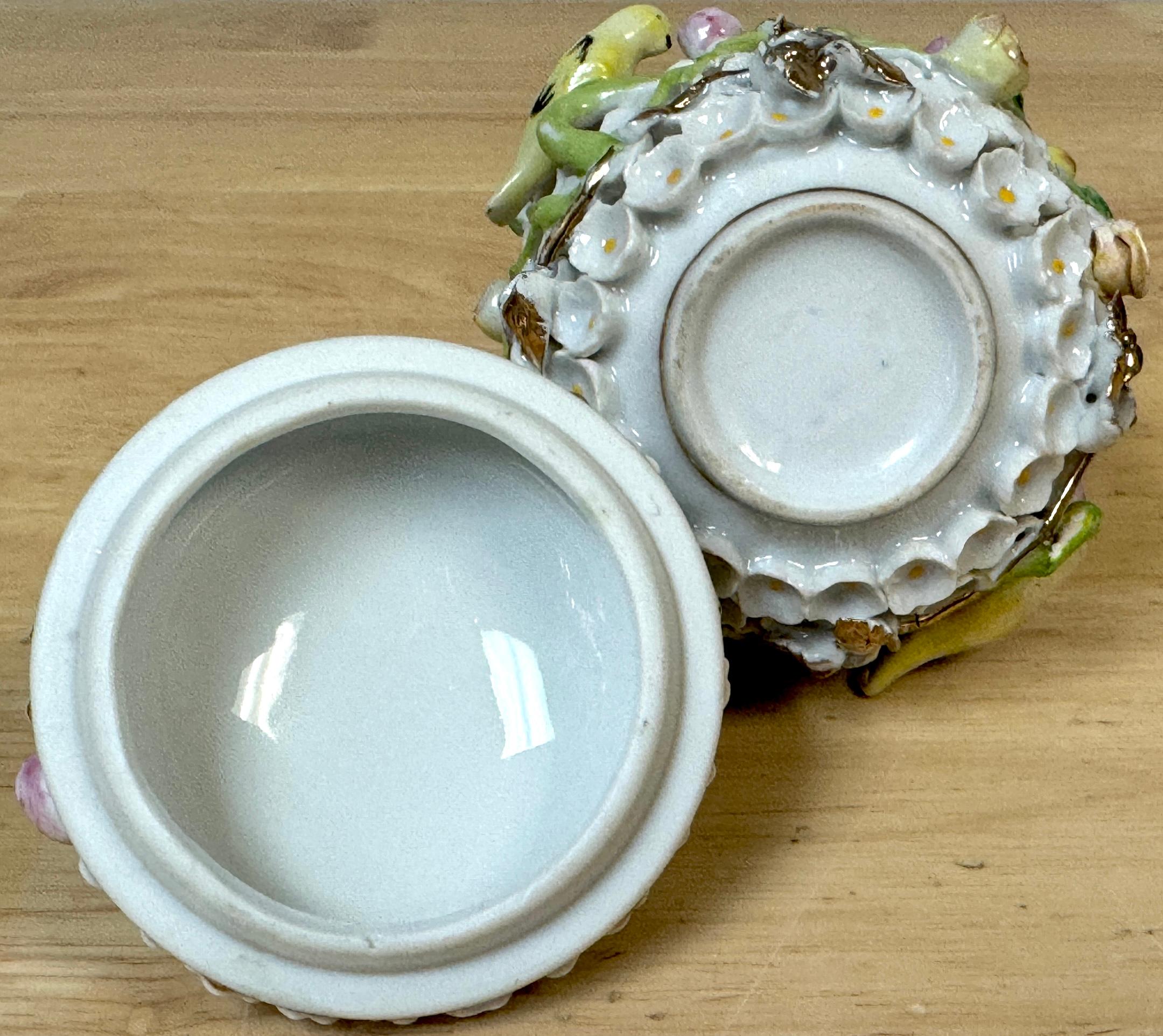 Meissen Style Schneeballen Teacup & Saucer & Lid For Sale 7