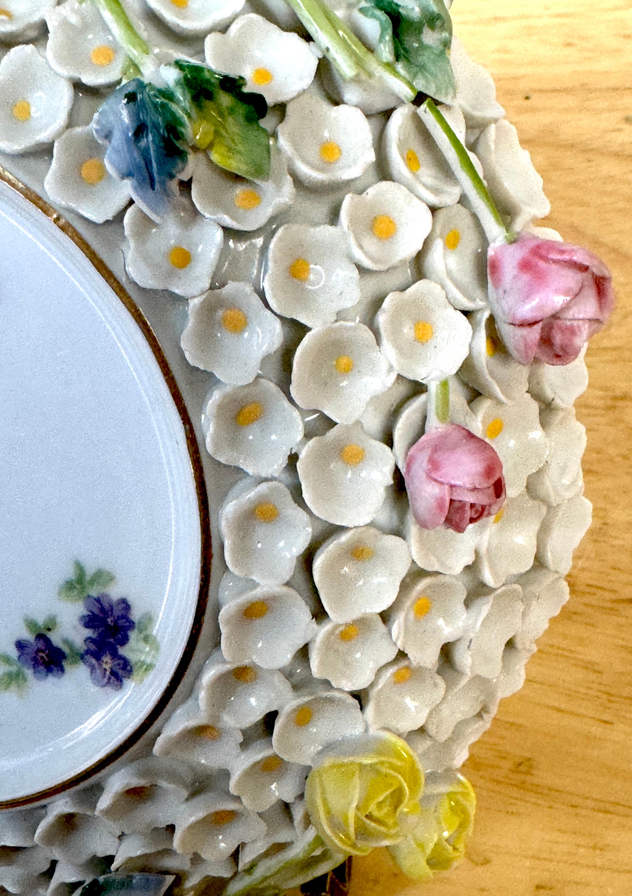 Meissen Style Schneeballen Teacup & Saucer & Lid For Sale 9