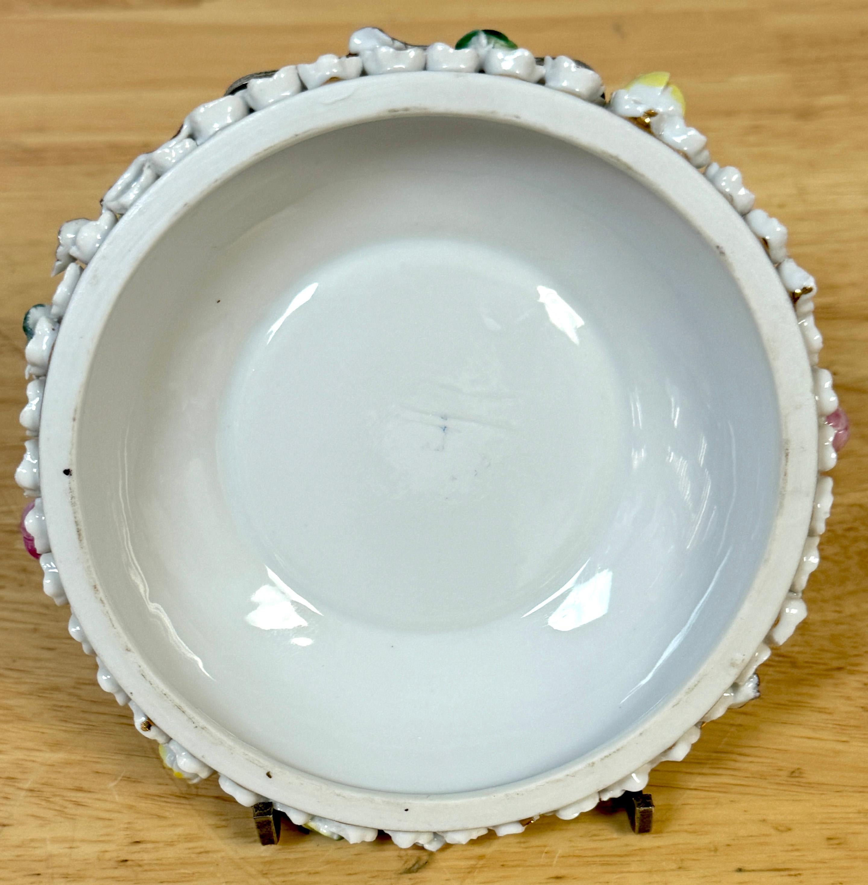 Meissen Style Schneeballen Teacup & Saucer & Lid For Sale 10