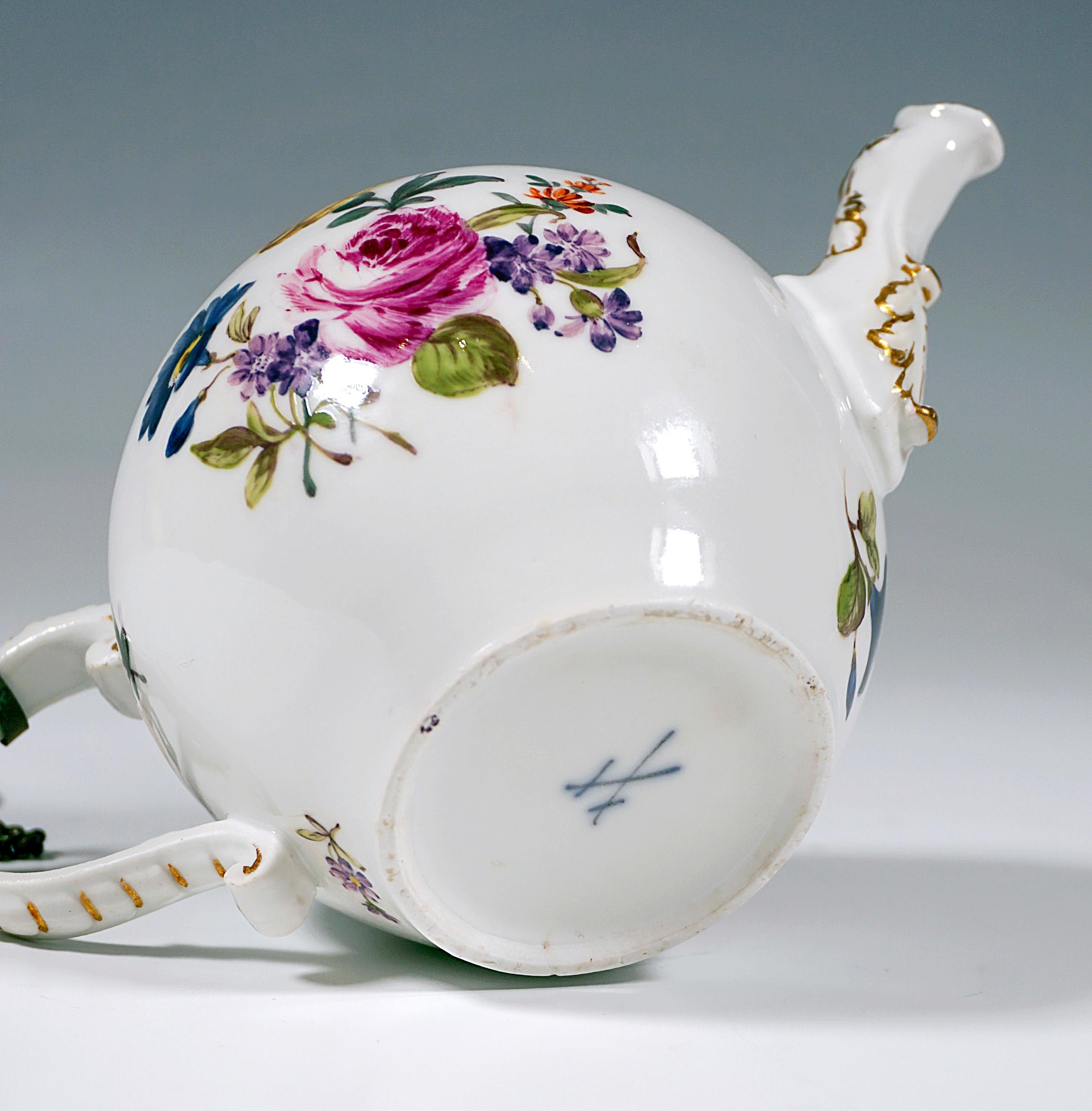 18th Century Meissen Tea Pot with Flower Decoration, Rococo Period, circa 1750