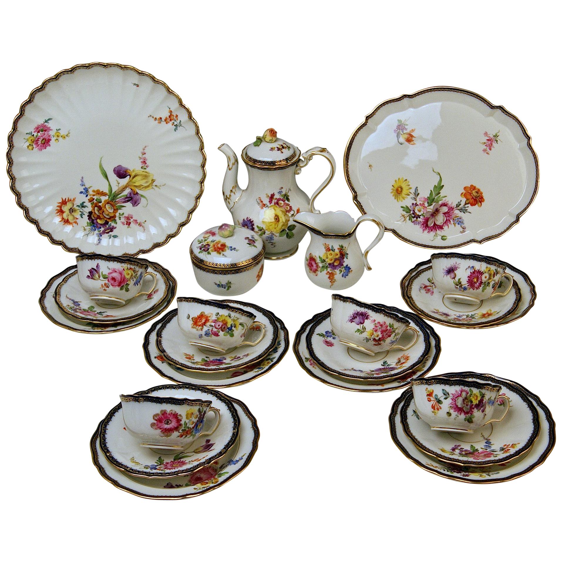 Meissen Tea Set Flower Bouquet Nr. 111120 Six Persons Pfeiffer Period, 1924-1934