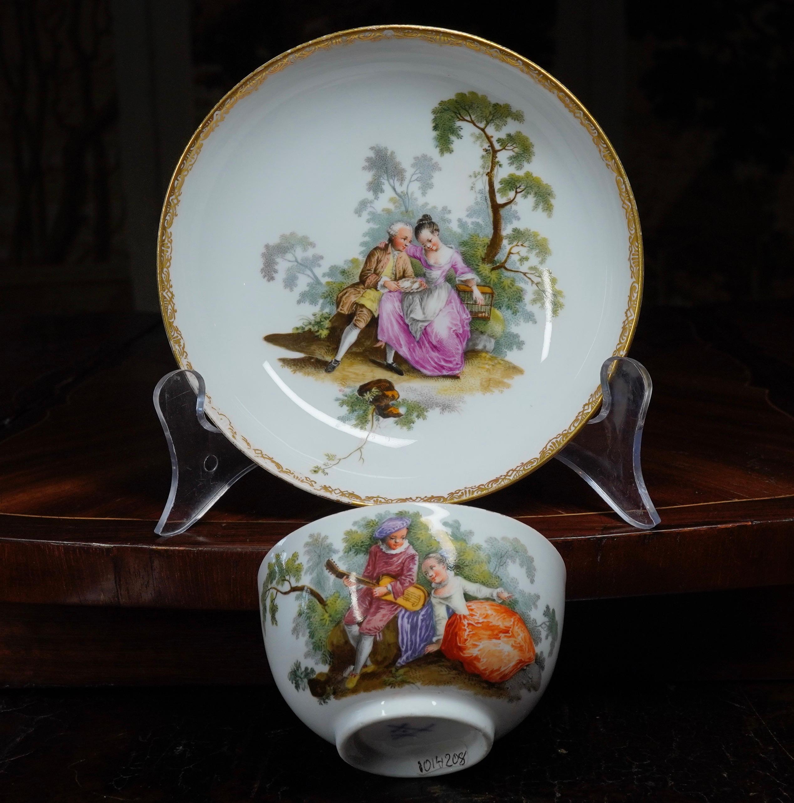 Meissen Teabowl and Saucer, Watteauesque Scenes, circa 1770 6
