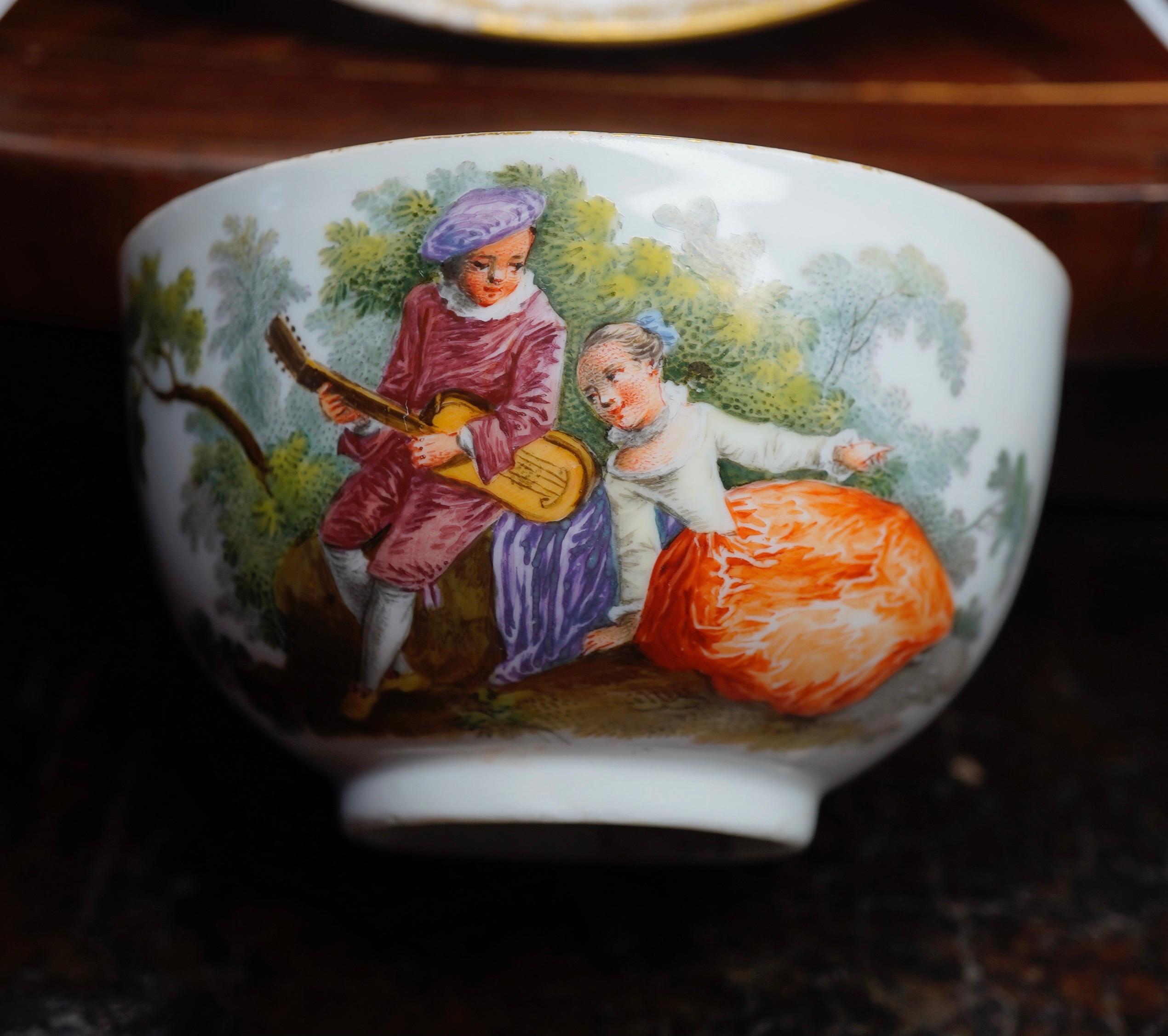 Meissen Teabowl and Saucer, Watteauesque Scenes, circa 1770 7