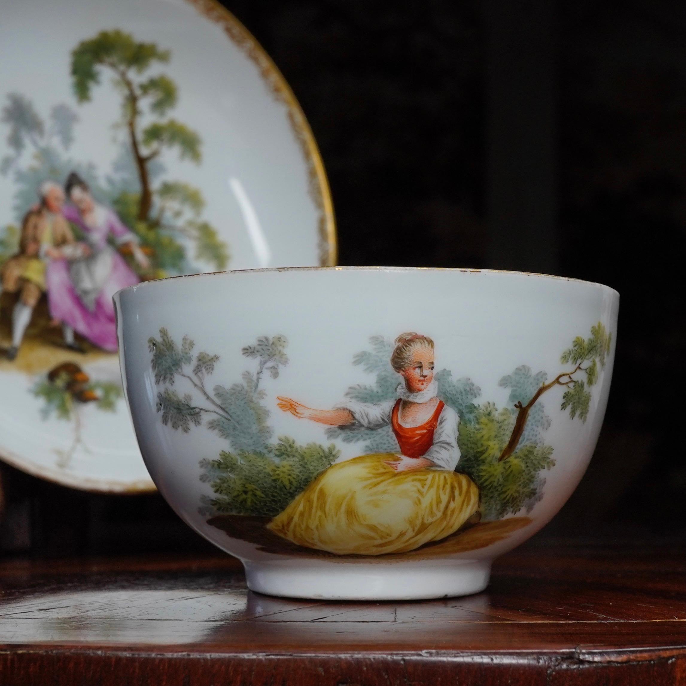 Rococo Meissen Teabowl and Saucer, Watteauesque Scenes, circa 1770