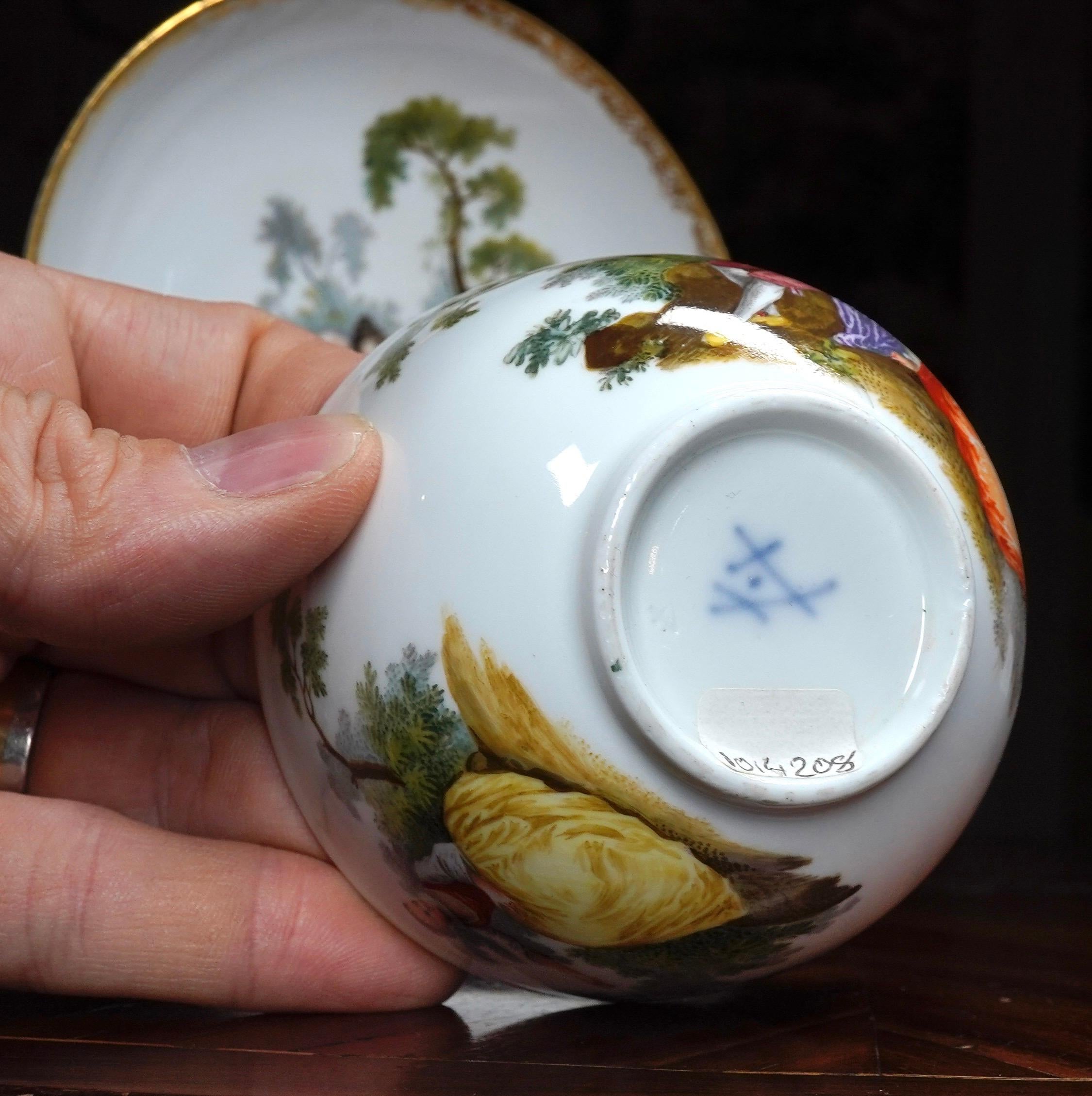 Meissen Teabowl and Saucer, Watteauesque Scenes, circa 1770 In Excellent Condition In Geelong, Victoria
