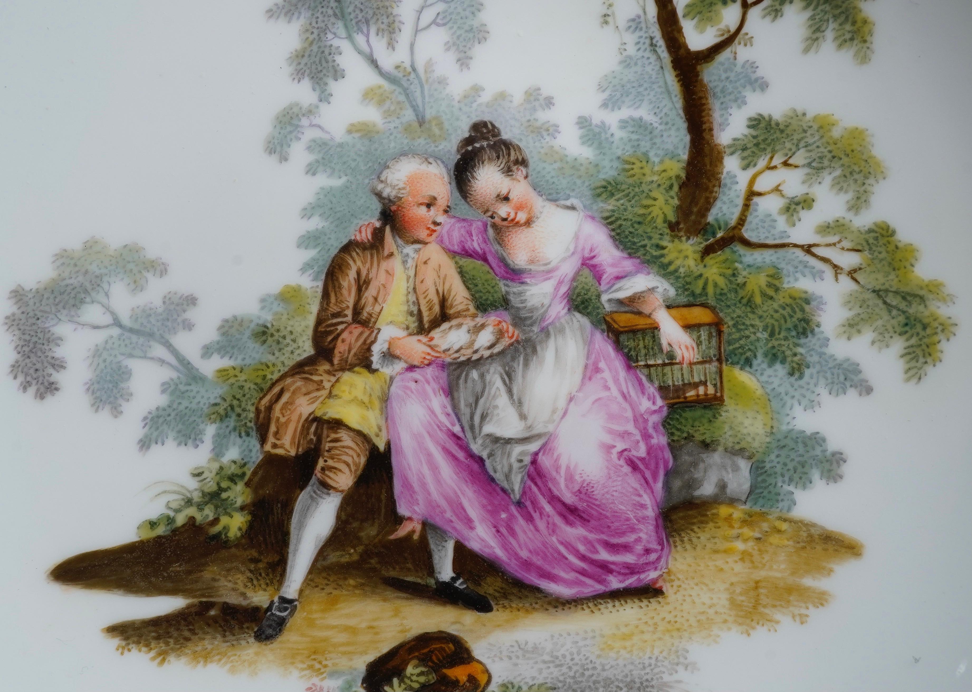 Meissen Teabowl and Saucer, Watteauesque Scenes, circa 1770 1