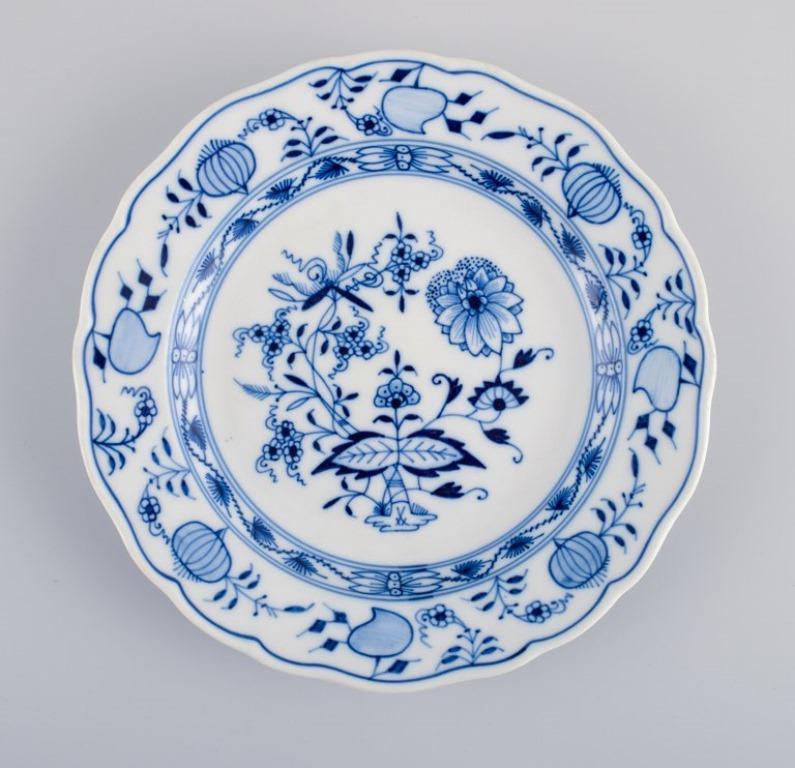 German Meissen, Three Plates, Blue Onion Pattern, Early 20th Century For Sale