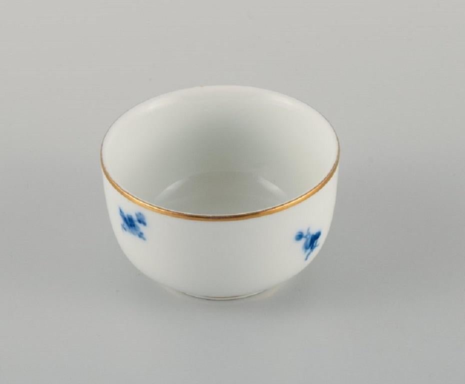 German Meissen, Two Bowls Hand-Painted with Blue Flowers and Gold Rim, Late 19th C For Sale