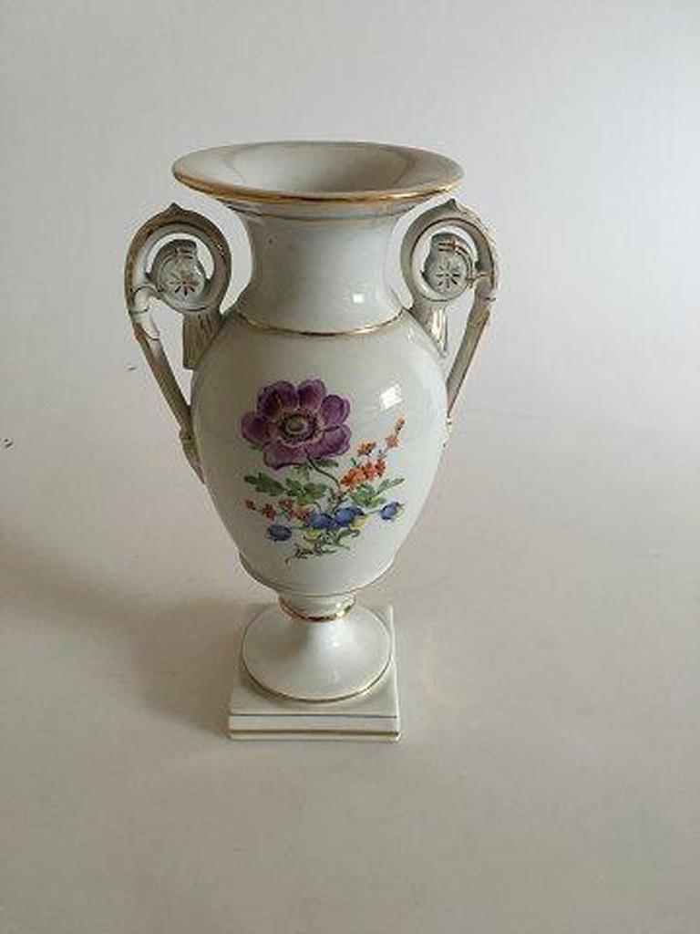 Meissen vase with handles no 444/88. 

23 cm tall (9 1/16