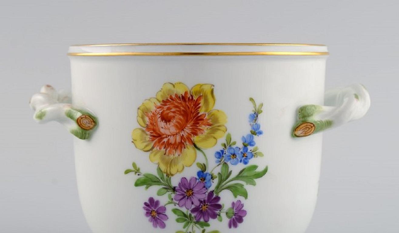 20th Century Meissen Wine Cooler and Vase in Hand-Painted Porcelain with Flowers For Sale