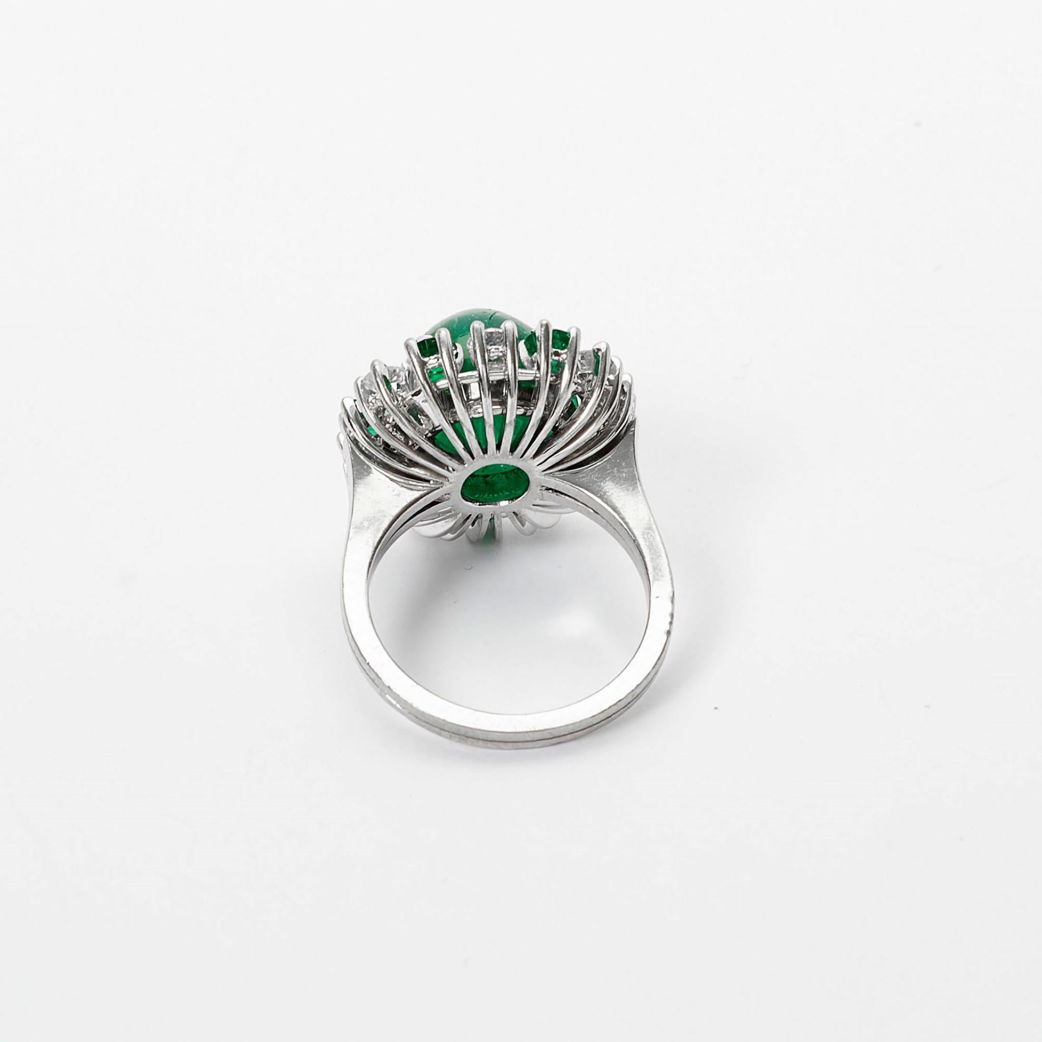 Cabochon MEISTER GIA Certified 9.25 Carat Emerald and Diamond Ring For Sale