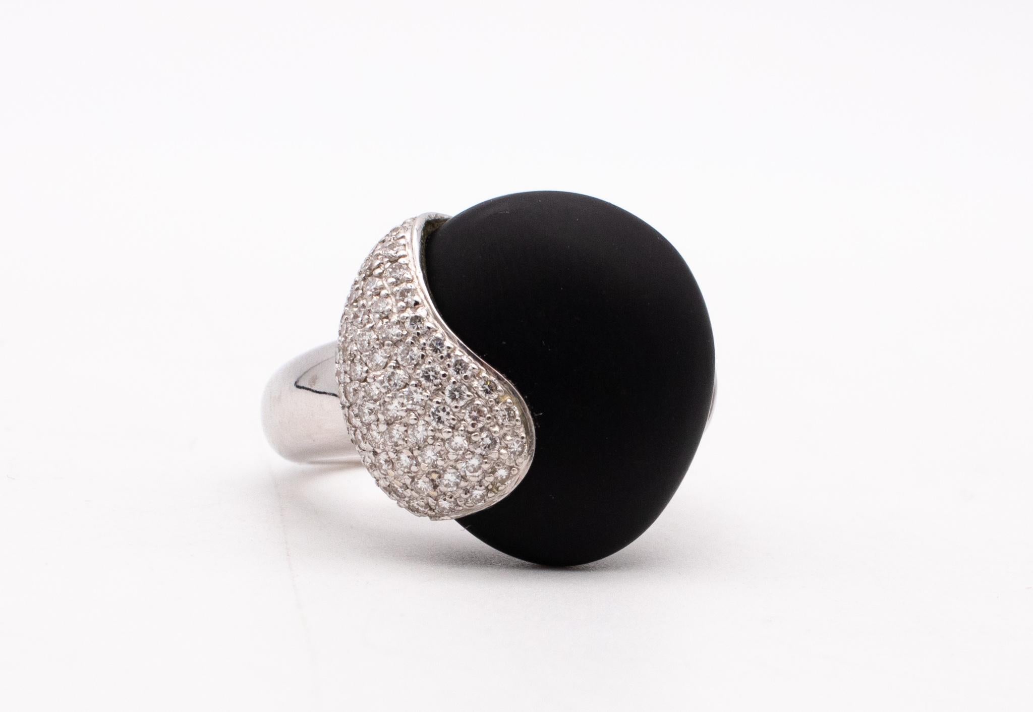 Meister of Zurich 18kt White Gold Ring with VS Diamonds and Frosted Black Onyx 4