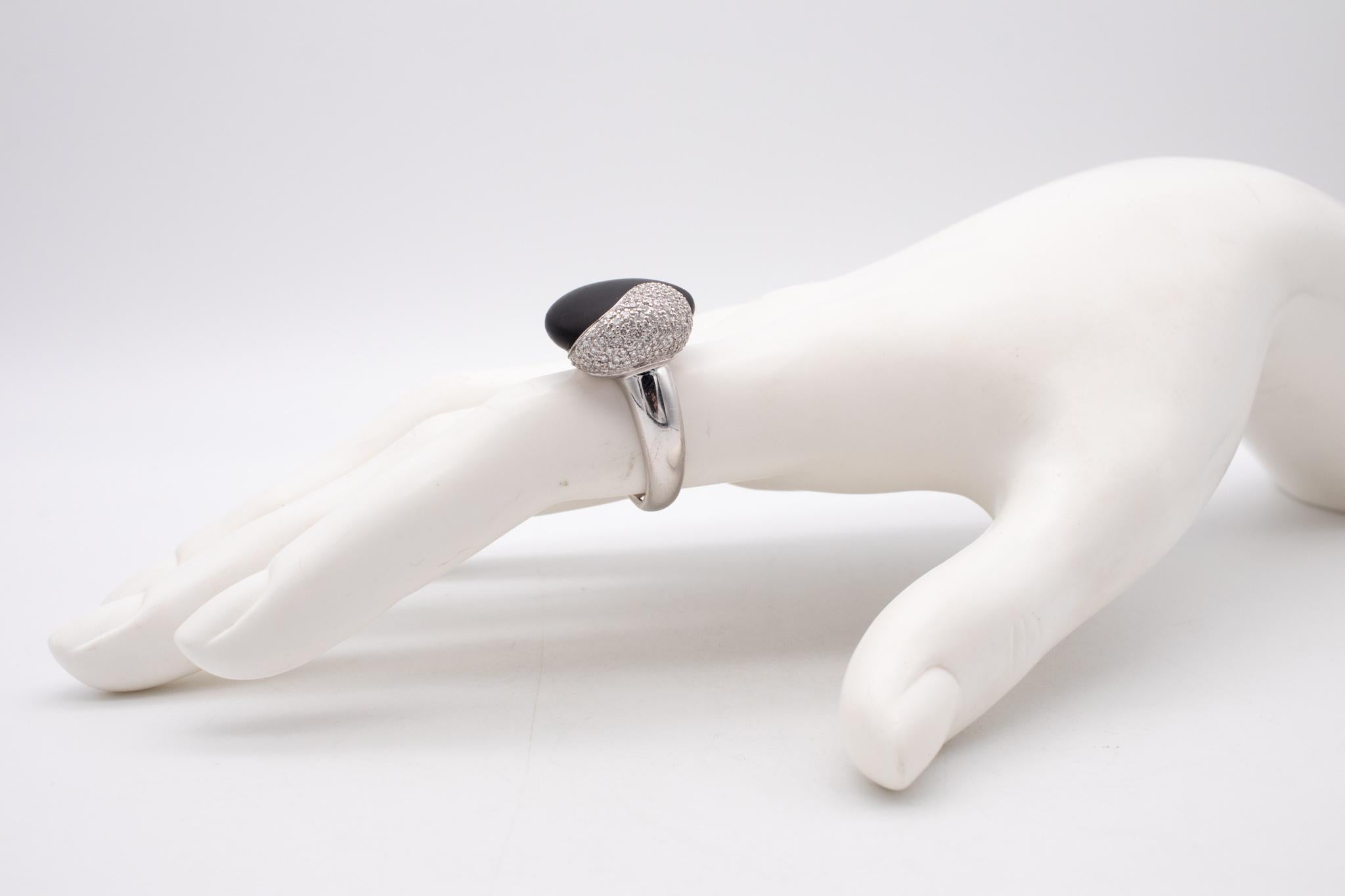 Contemporary Meister of Zurich 18kt White Gold Ring with VS Diamonds and Frosted Black Onyx
