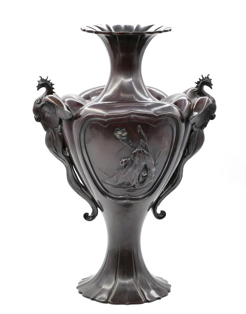 Meji Bronze Amphora, Japan, 1868-1912