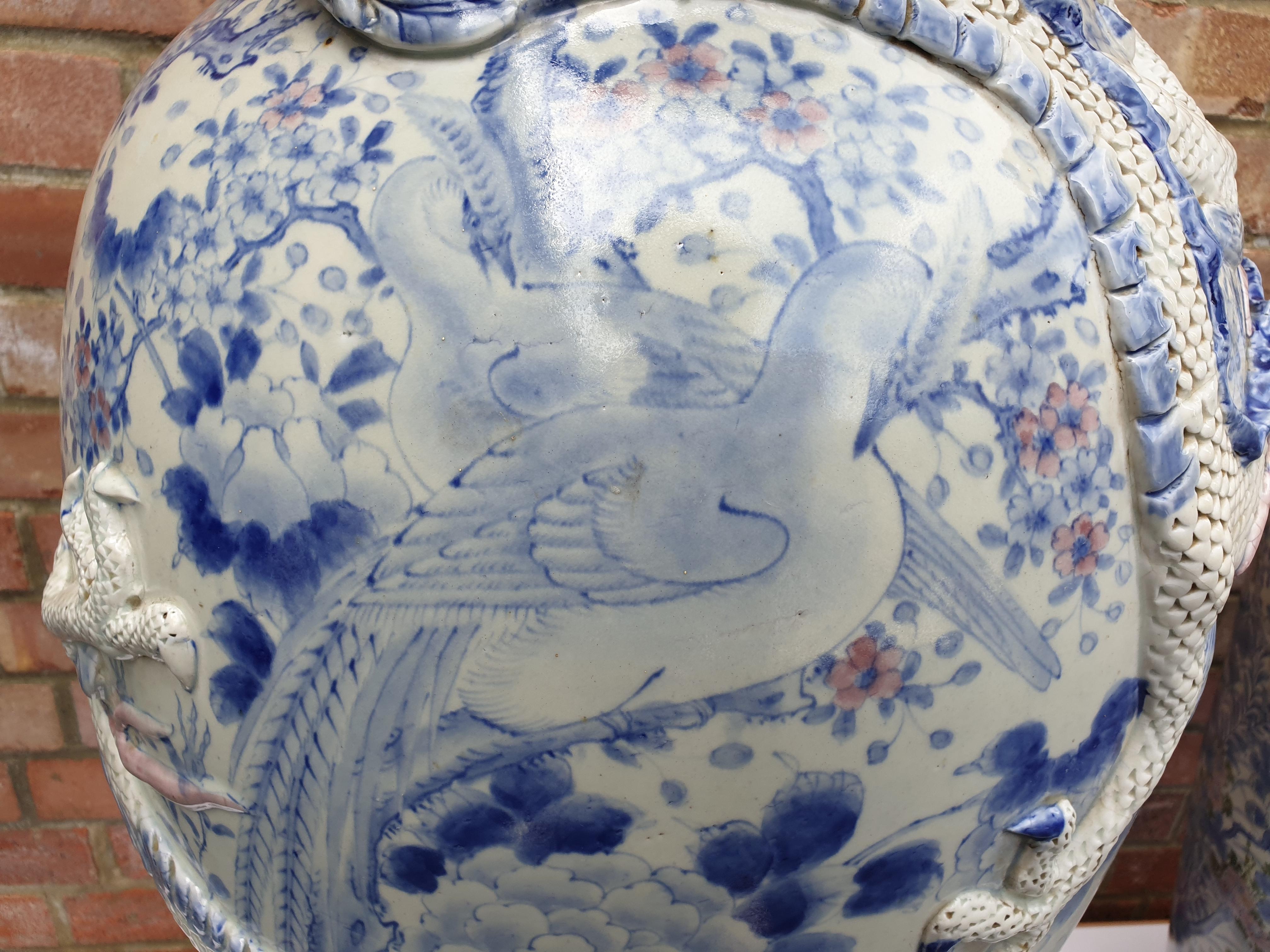 Meji Period Pair of 3 Claw Dragon Japaneses Blue and White Vases For Sale 10
