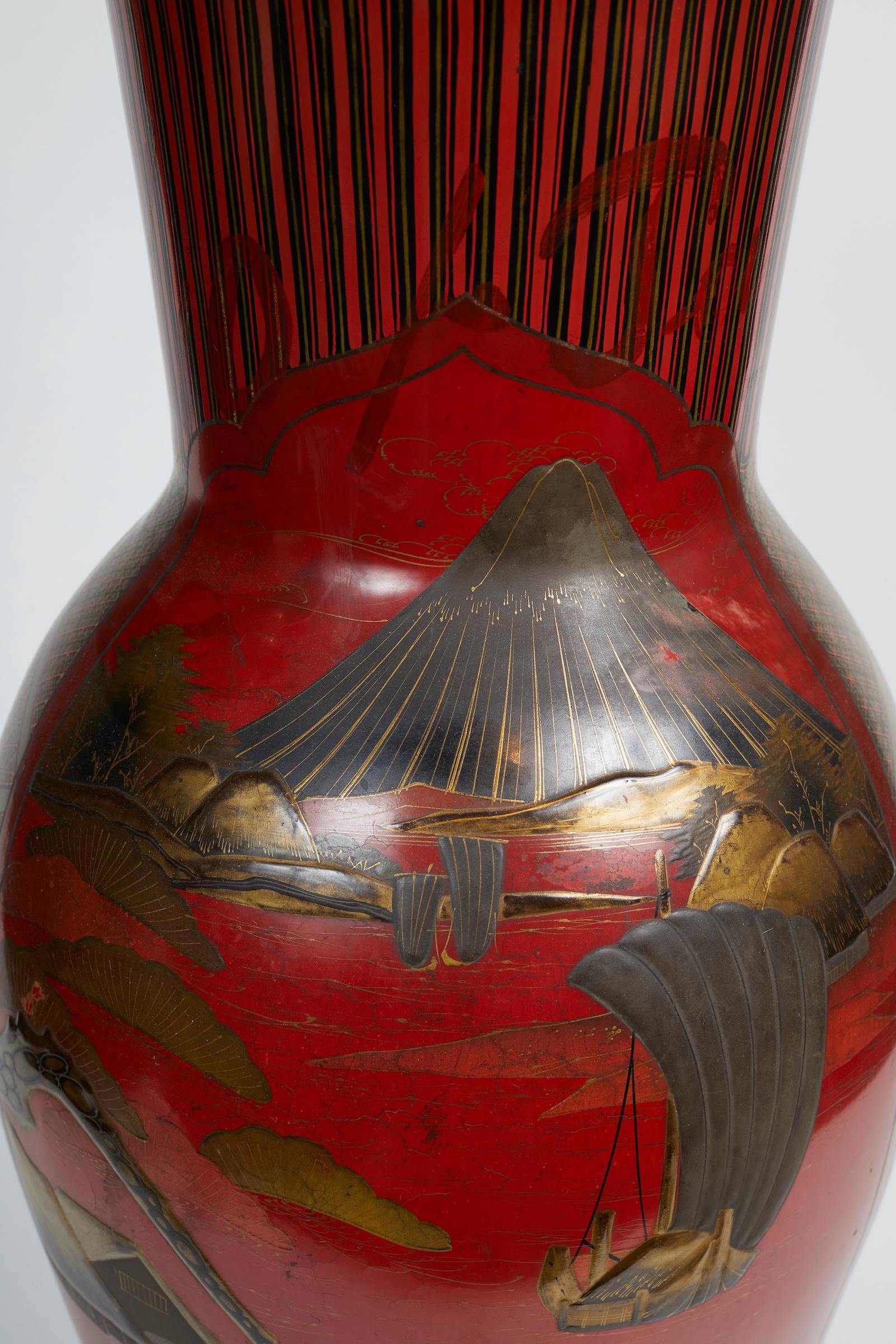Meji Period Red and Black Ceramic Japanese Vase Representing a Landscape 2