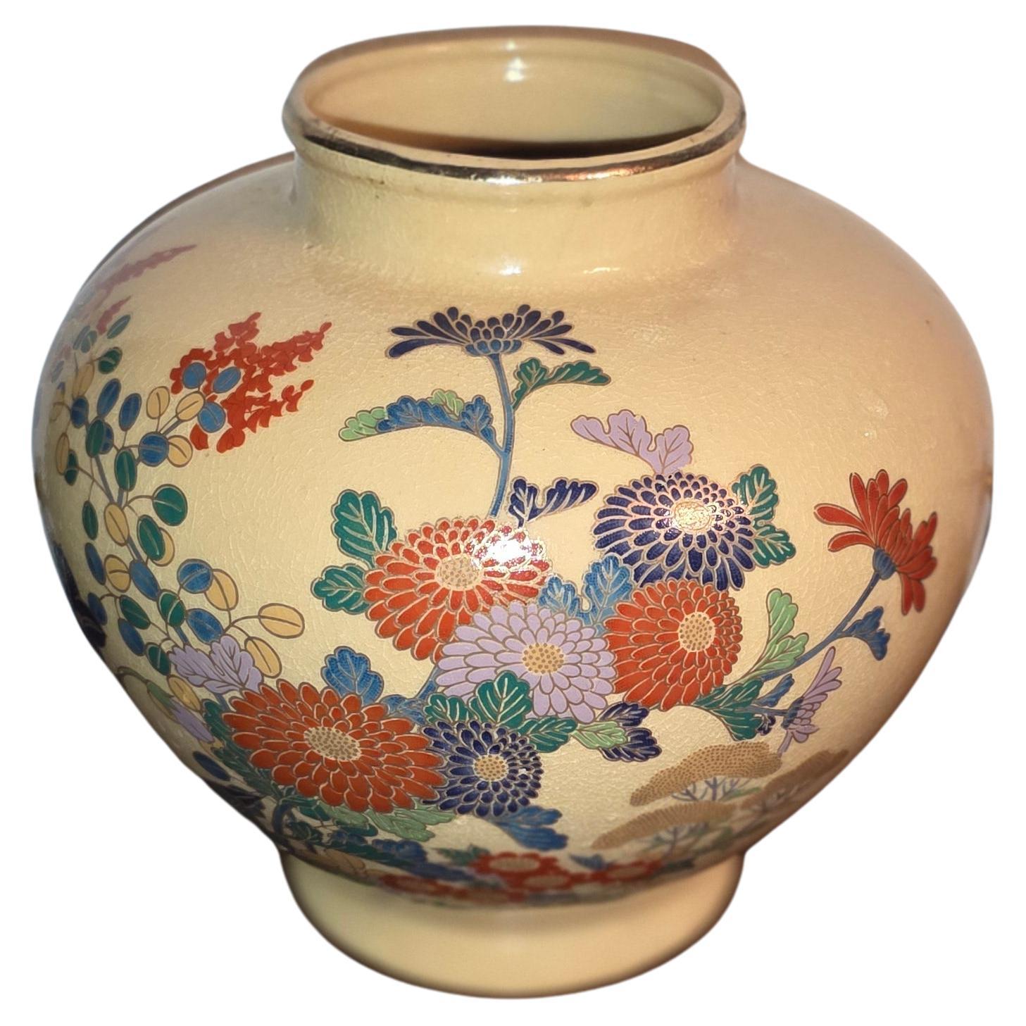 Kyo-Satsuma Ceramic Vase, Meiji Style, Hand-Crafted, Japan, 1930 For Sale
