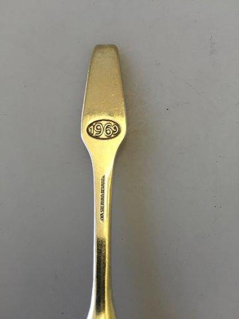 Meka sterling silver Christmas teaspoon 1969.

Measures 11 cm / 4 21/64