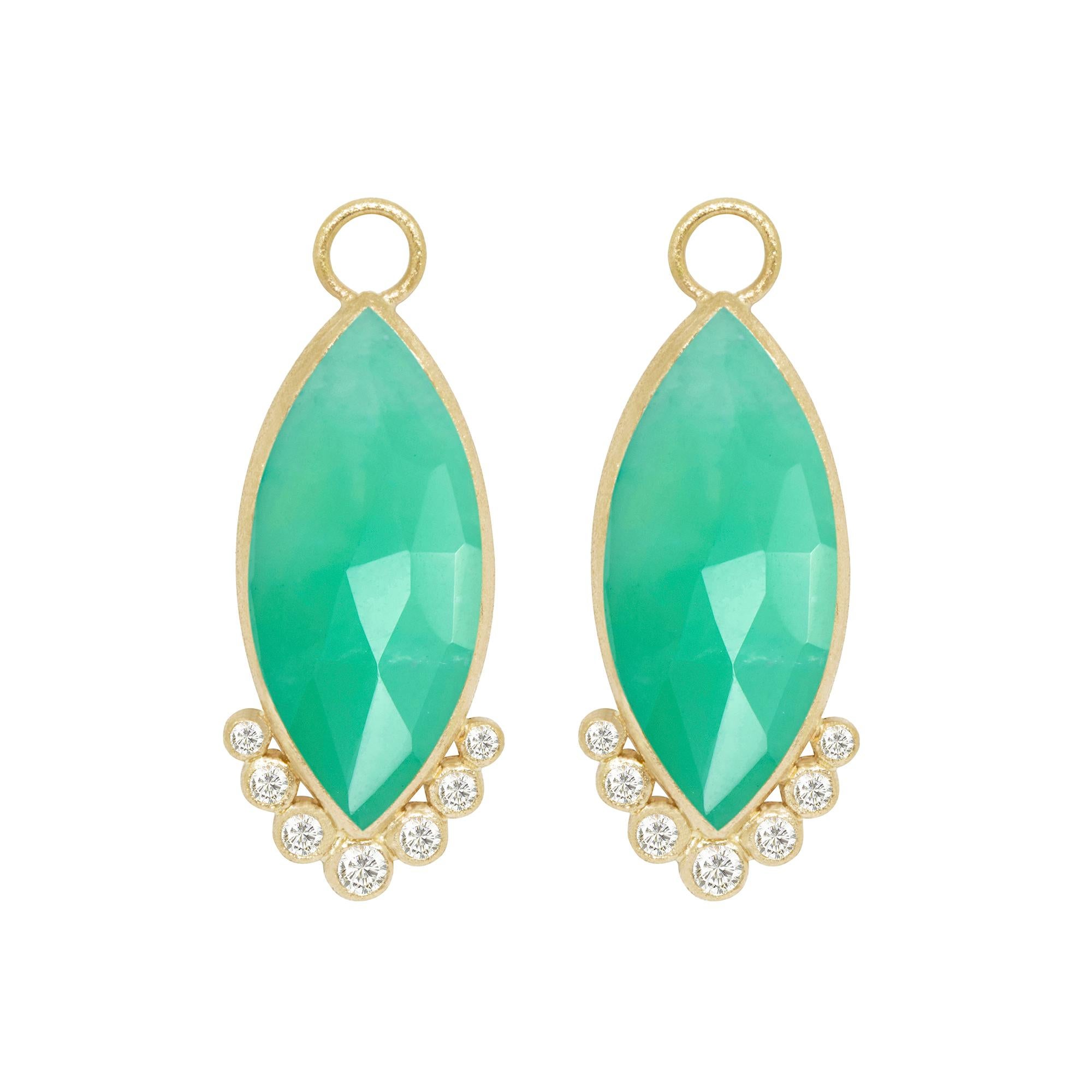 Mekong Med Chrysoprase 18 Karat Gold Earrings In New Condition In Denver, CO