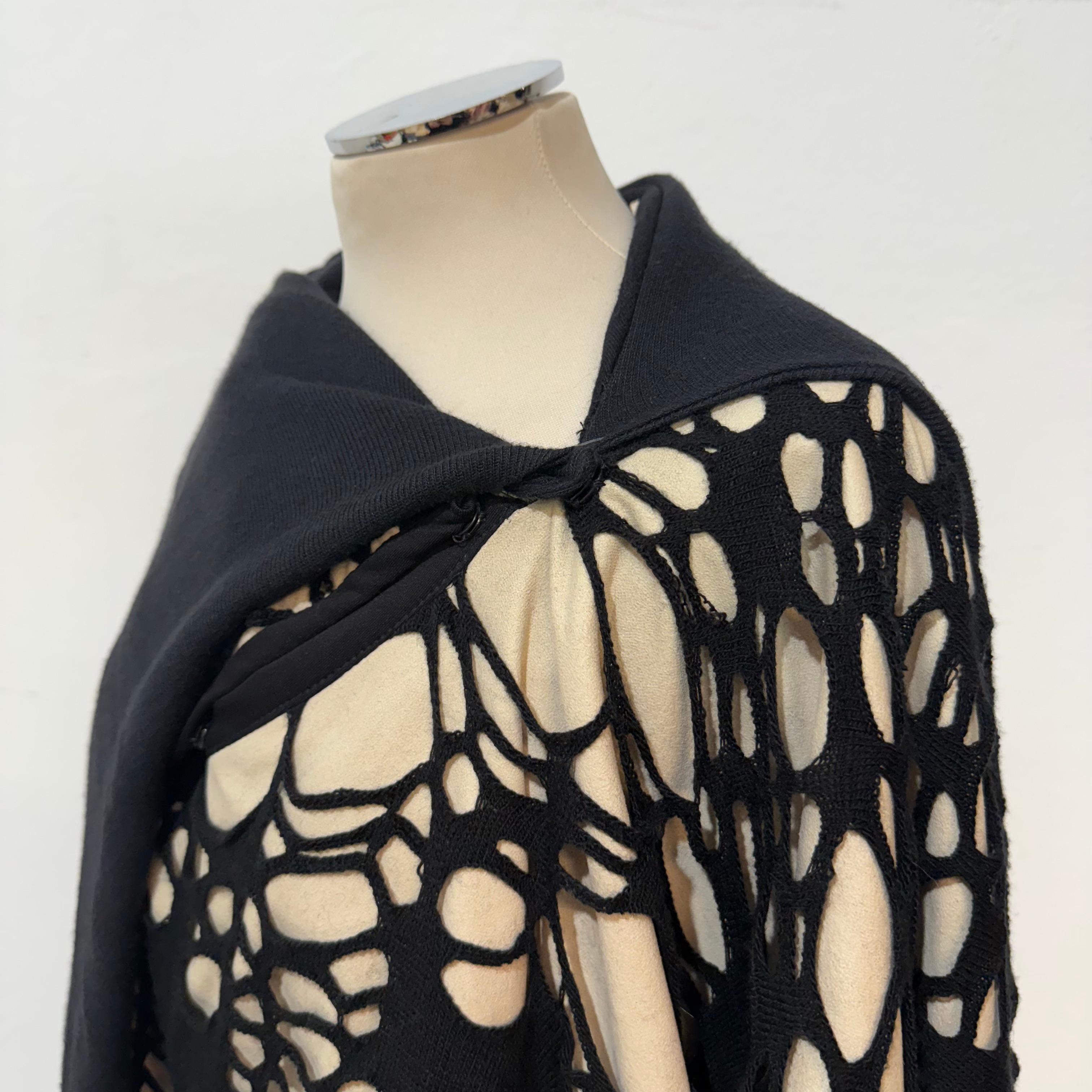 Nero Mel en Stel New York Capo in lana nera in vendita