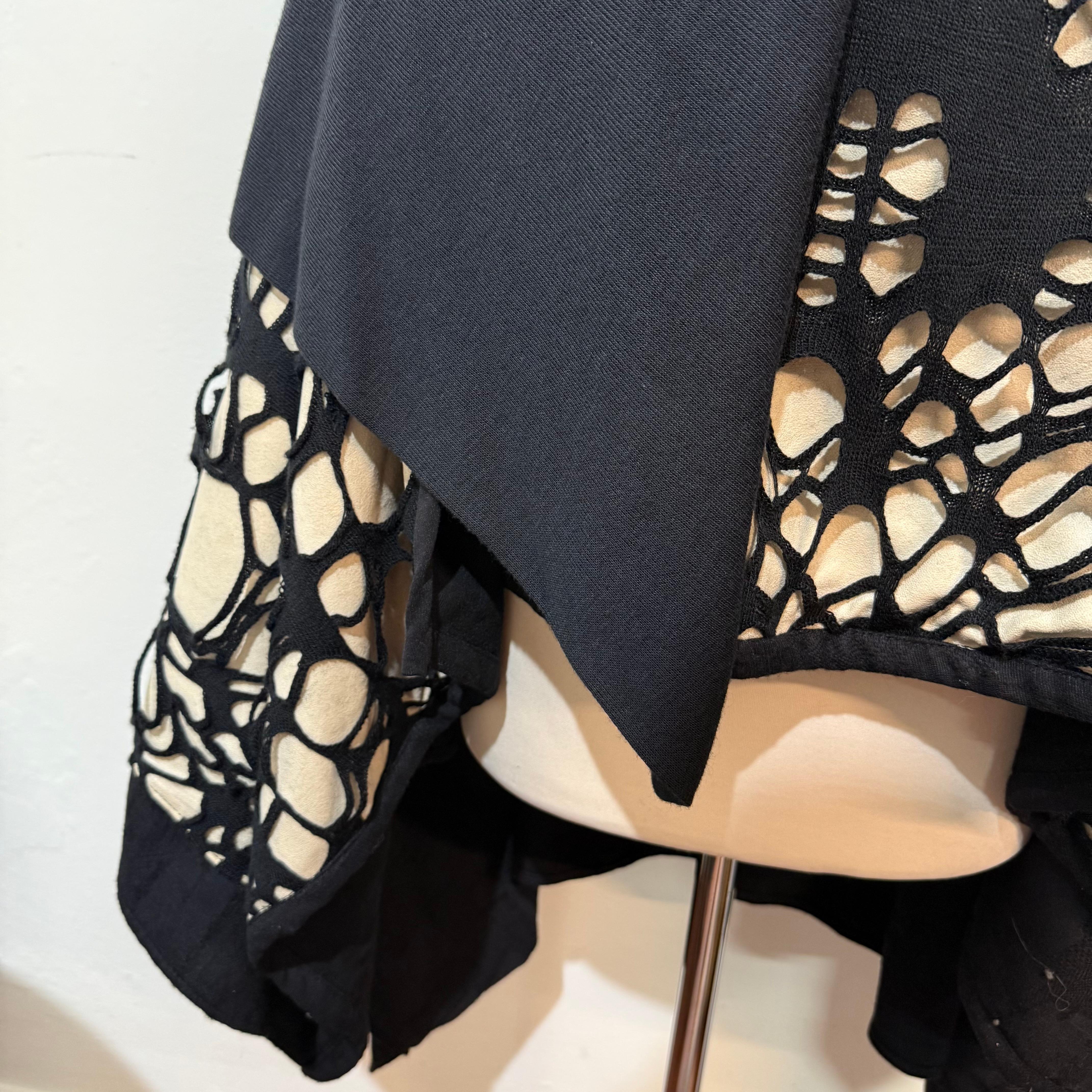 Donna Mel en Stel New York Capo in lana nera in vendita