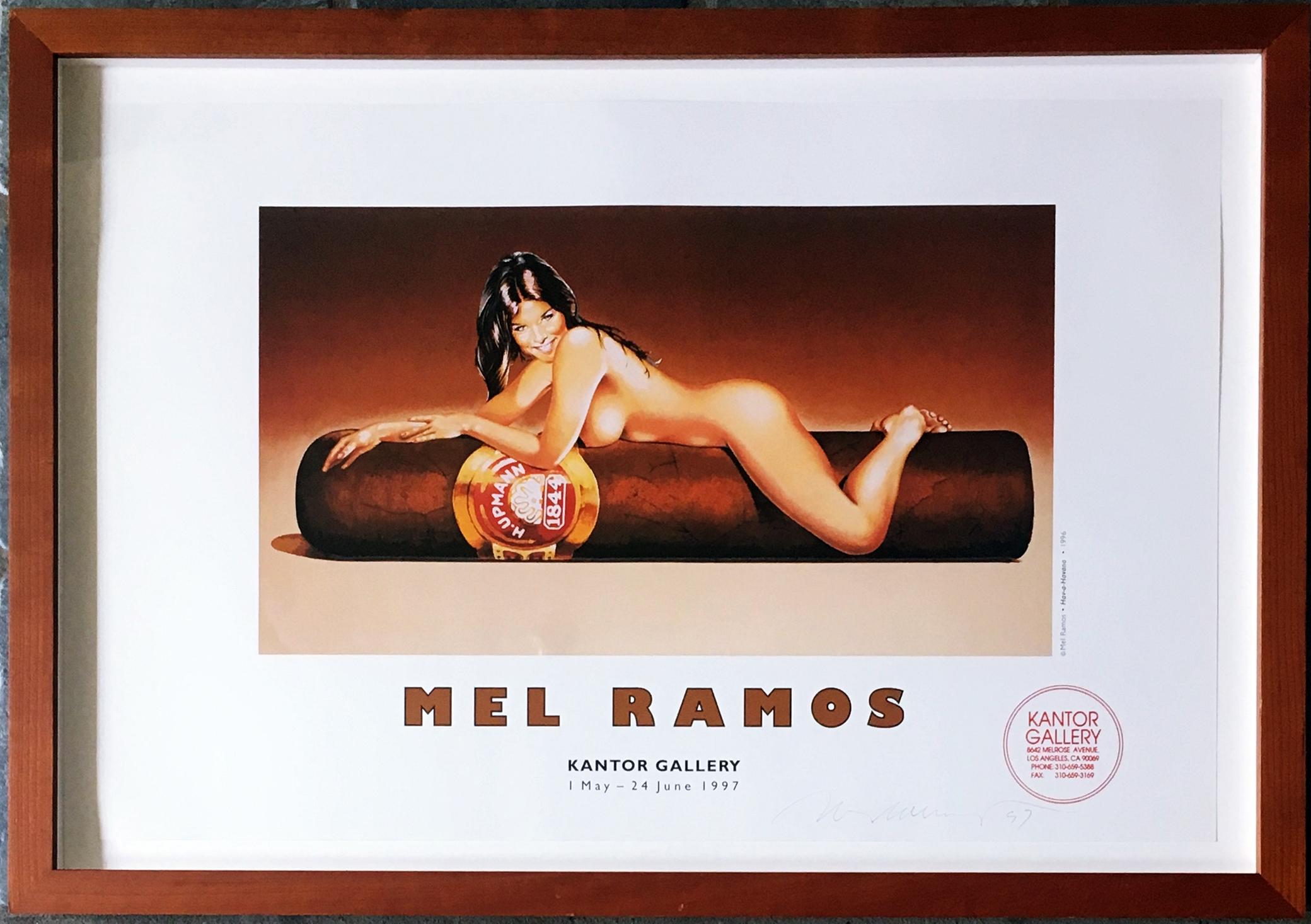 Mel Ramos in der Kantor Gallery (handsigniert), 1997
Limitierte Auflage einer Offsetlithografie (handsigniert von Mel Ramos)
Mit Bleistift signiert und datiert auf der unteren Vorderseite
Inklusive Rahmen: gerahmt in dunklem Holzrahmen mit