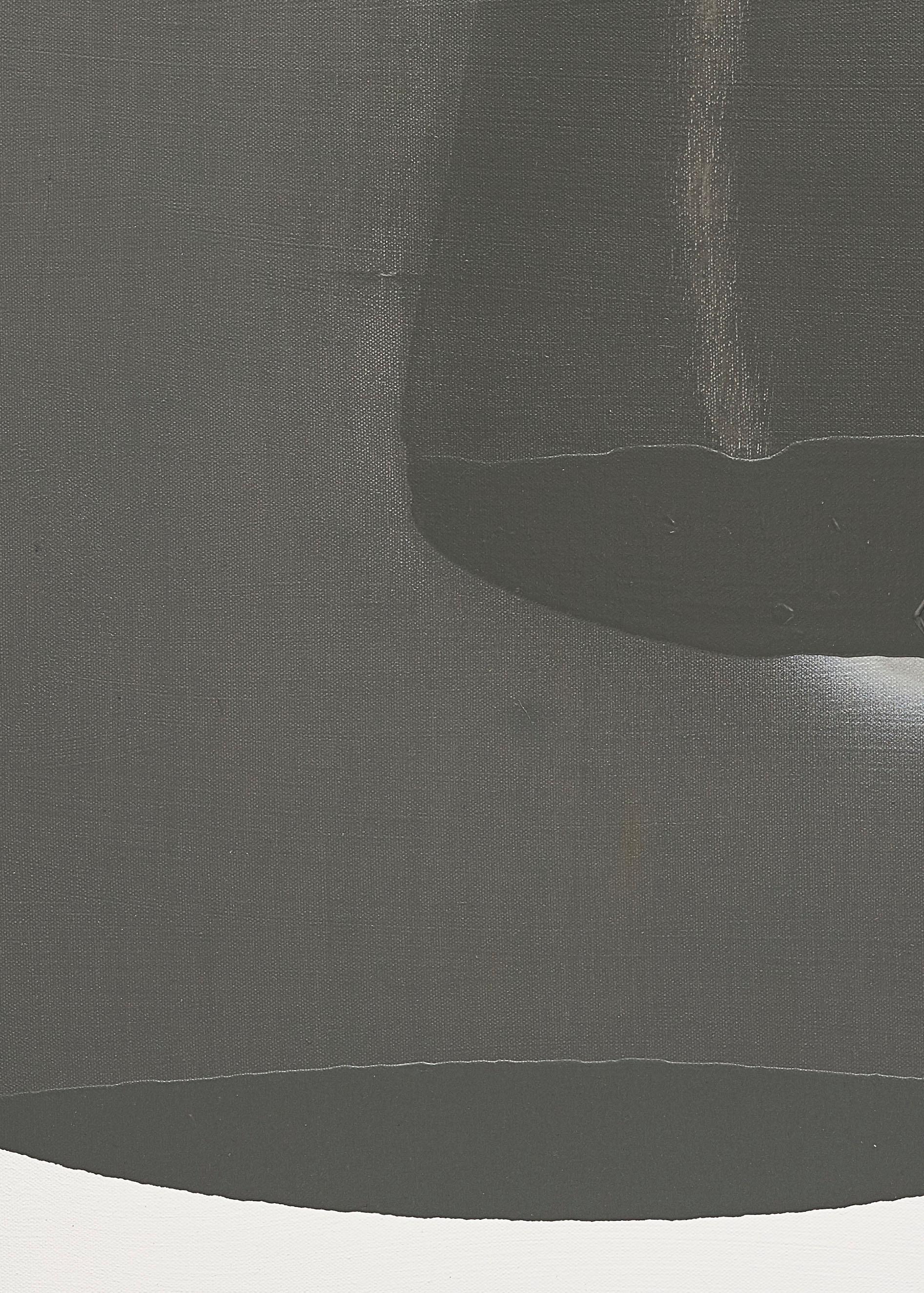 Zeitgenössisches graues abstraktes Acryl- und Sprühfarbengemälde auf Leinwand „GOP“ (Grau), Abstract Painting, von Mel Reese