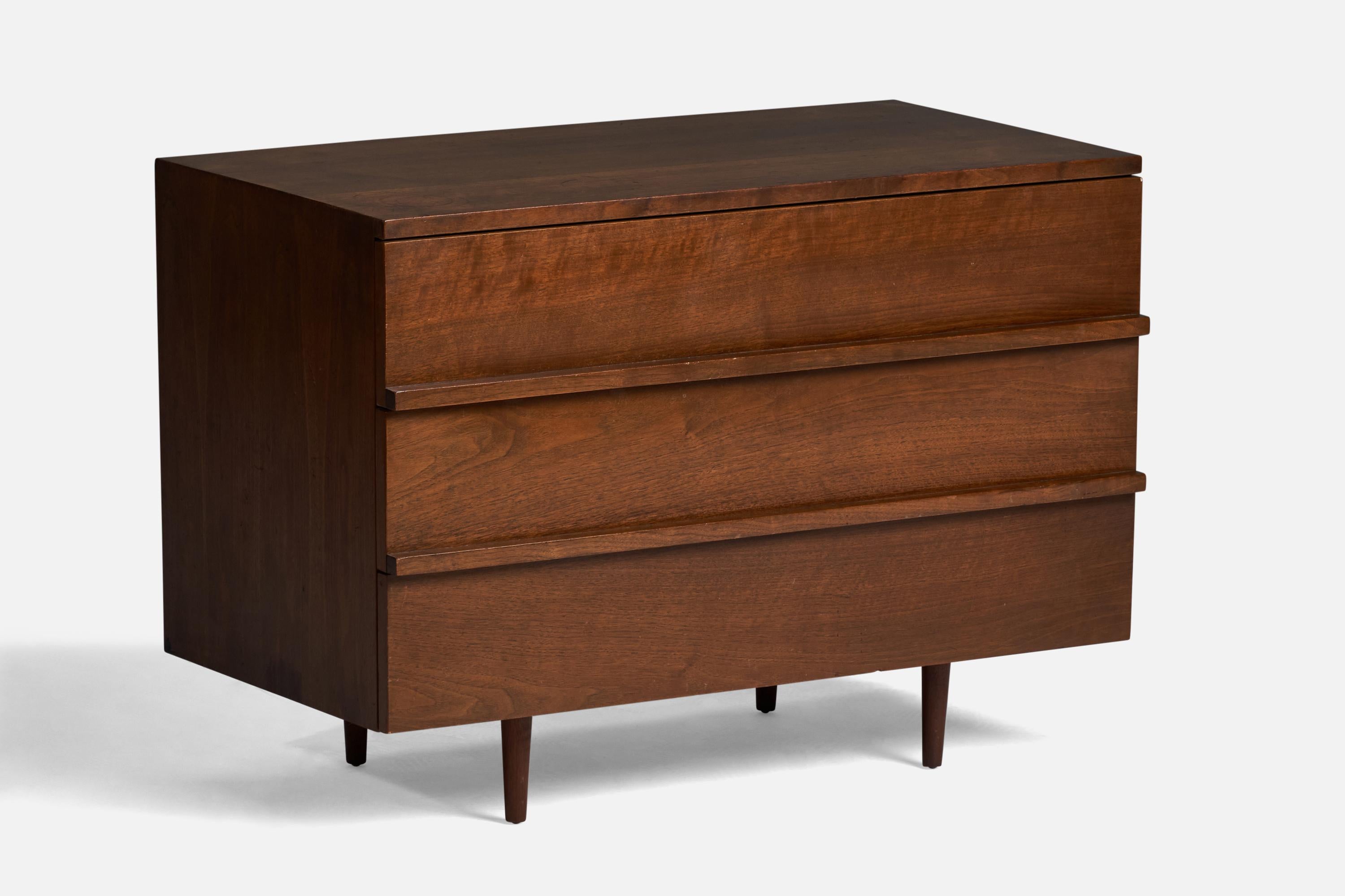 Mel Smilow, Chest of Drawers, Walnut, USA, 1950s In Good Condition For Sale In High Point, NC