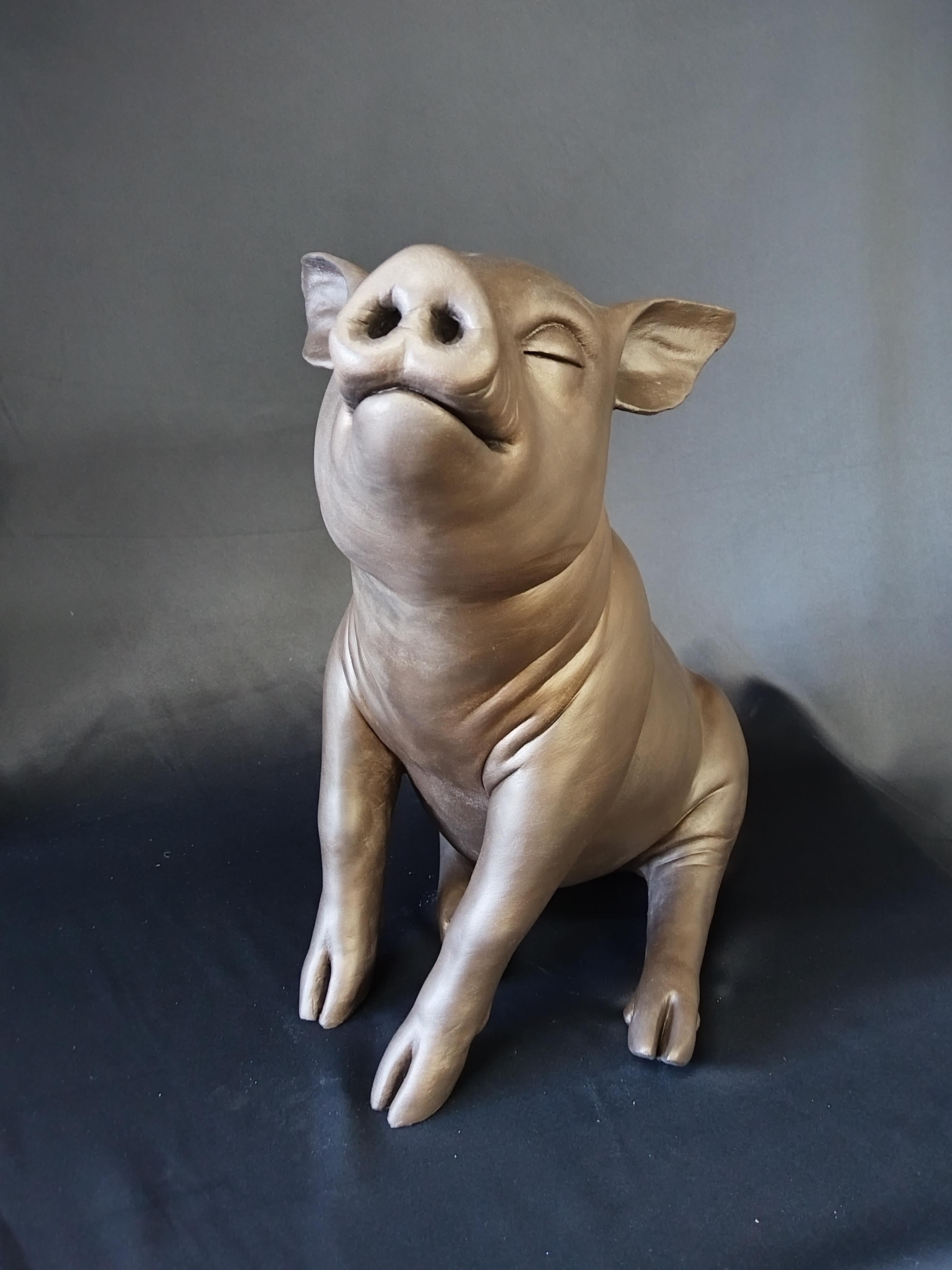 A medium sized, limited edition bronze piglet sculpture. Edition of 8.

This is a cute, adorable bronze statement piece that looks appealing from all sides. The sculpture can be customized with different patinas on request. A waiting period of two