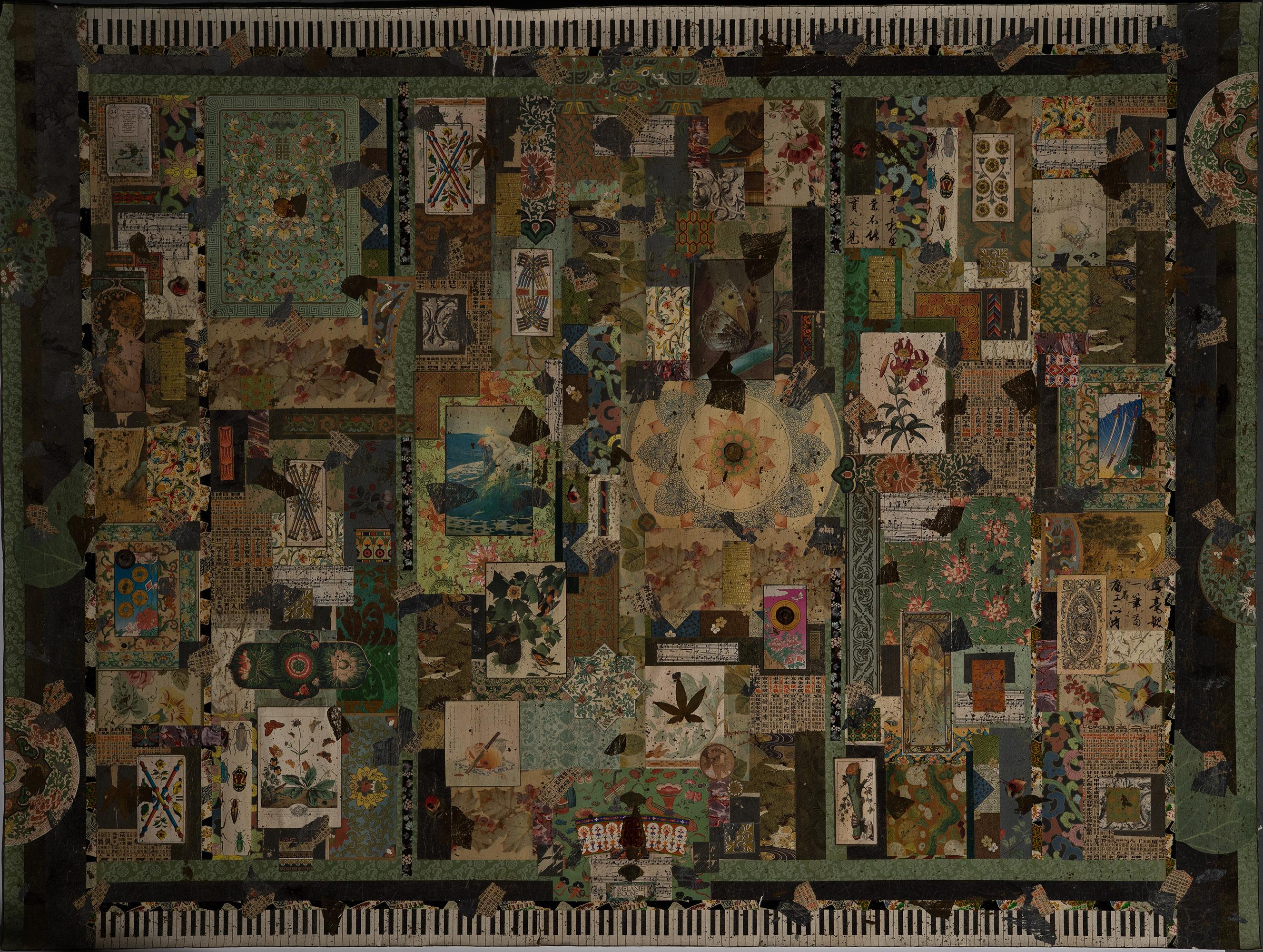 "The Lotus" collage non encadré sur papier d'art par l'artiste Melanie Boone. Melanie Boone collée au recto. Signée Melanie Boone ©, datée 1994 et titrée "The Lotus" au verso. Le collage d'images comprend des partitions de musique, des touches de