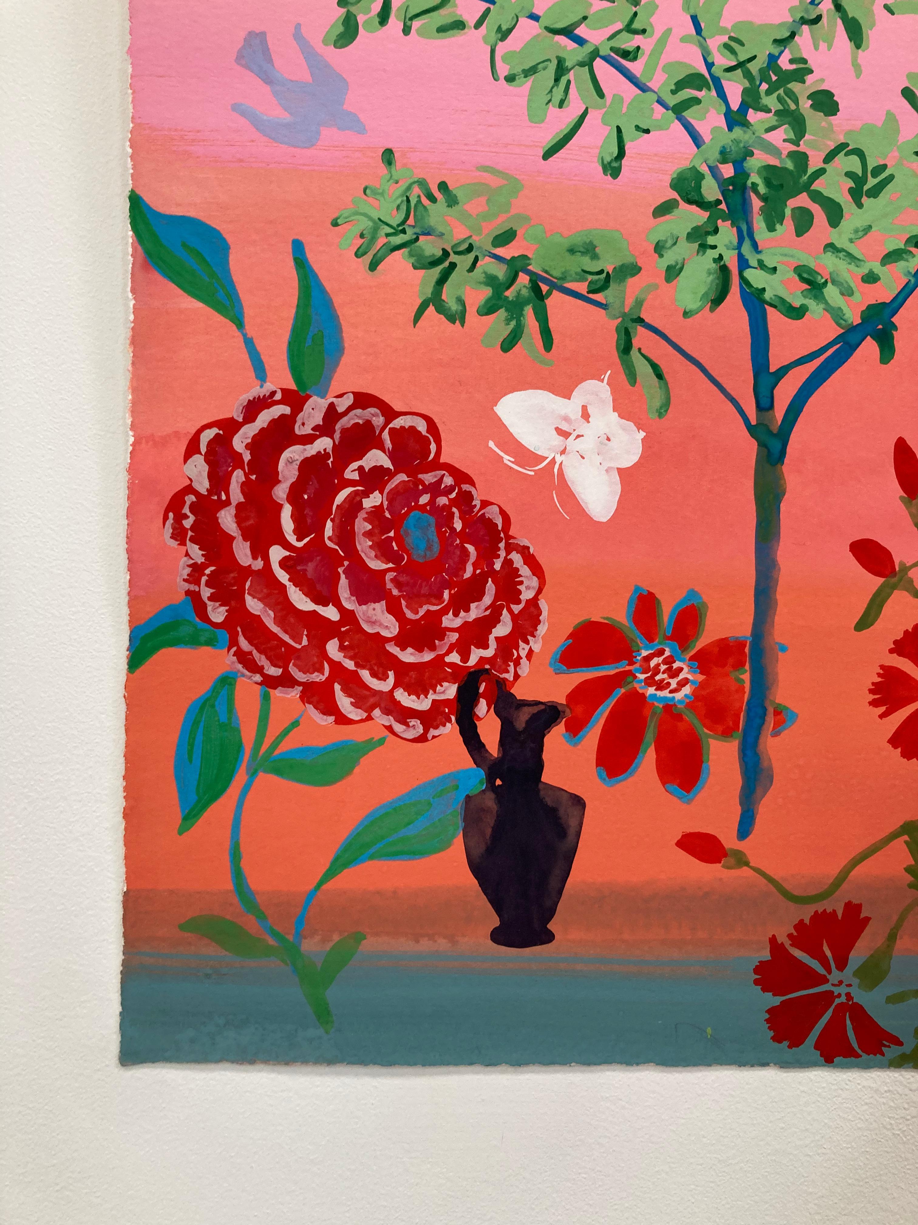 Una figura femminile in rosso siede accanto a una farfalla rosa e nera, circondata da fiori dai colori vivaci in rosso e rosa acceso e da un'urna nera accanto a un albero con foglie verdi al centro. Le figure colorate, gli animali e le tonalità