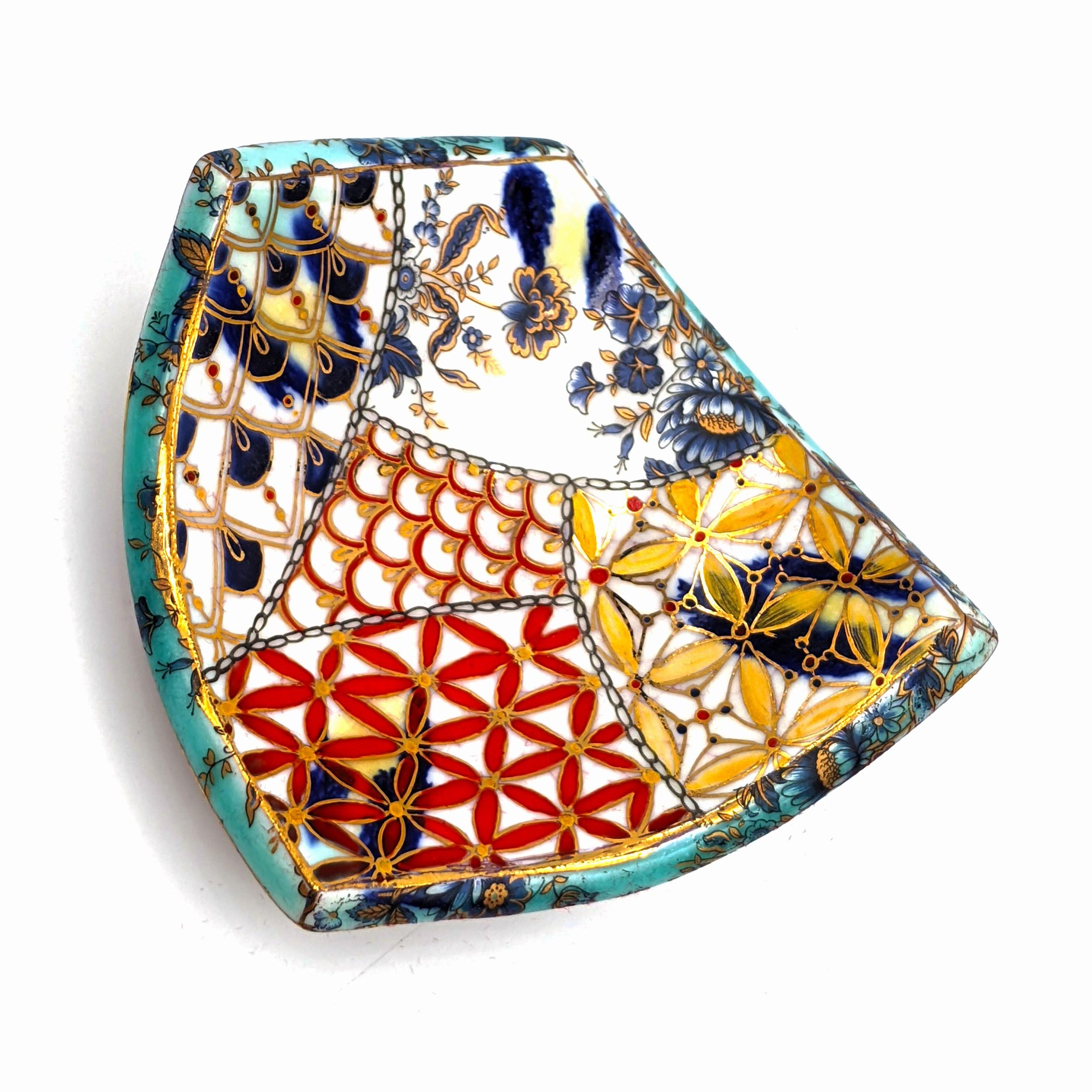 Hand-painted Porcelain Dish (Gold & Platinum Lusters) (MADE TO ORDER)  - Sculpture by Melanie Sherman
