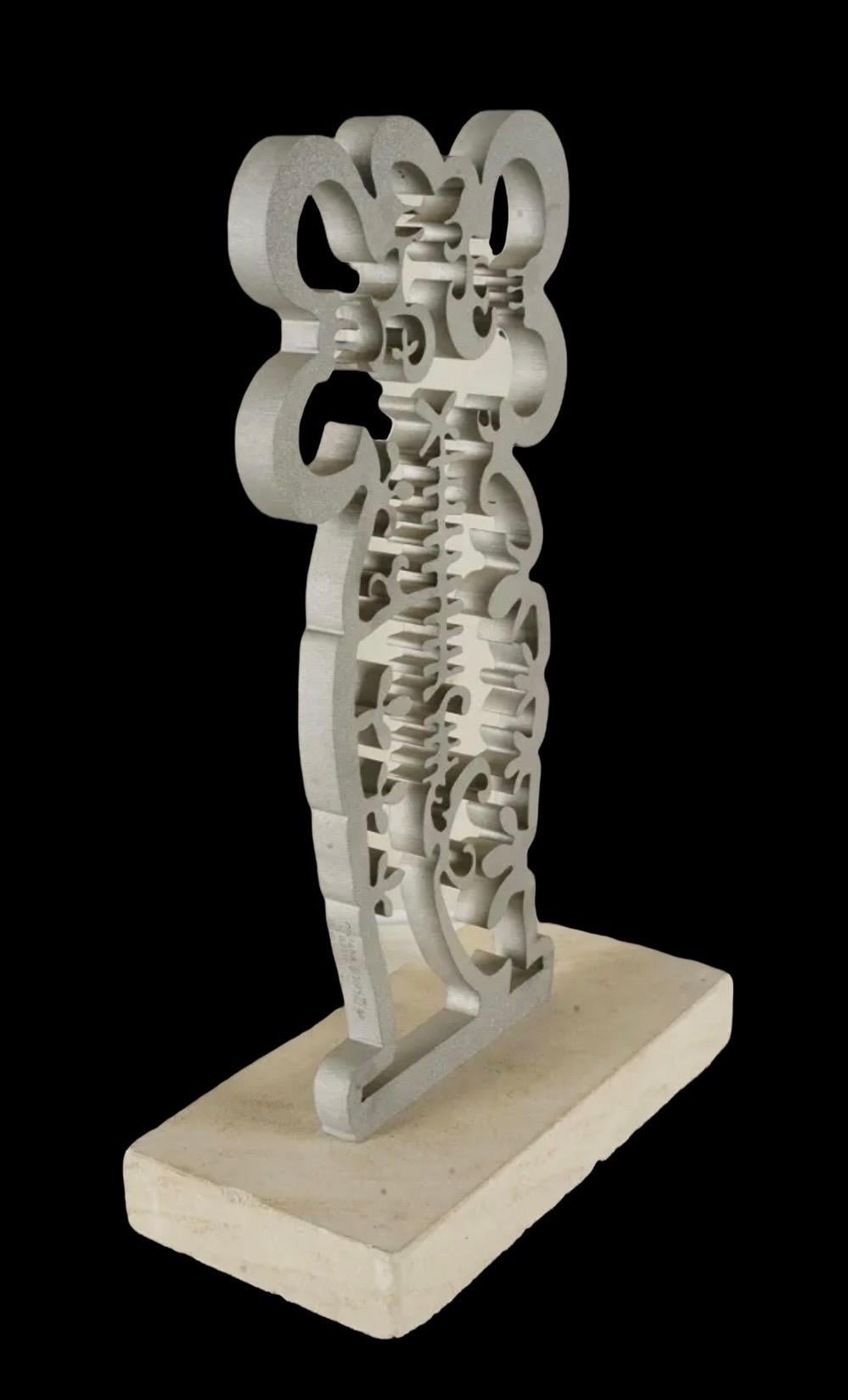Abstrakte Metallskulptur Navajo Native American Indian Art Frau Pollenhalterin aus Metall im Angebot 7