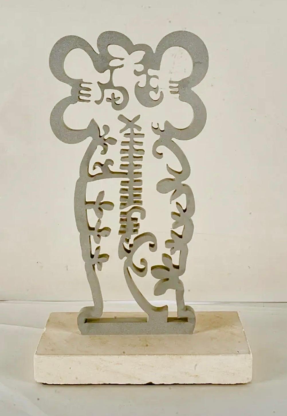 Scultura astratta in metallo Navajo Native American Indian Art Donna Custode di Polline - Abstract Sculpture Marrone di Melanie Yazzie