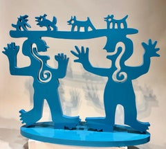 Sculpture « Two Minds Meeting » de Melanie Yazzie, animaux humains en aluminium bleu