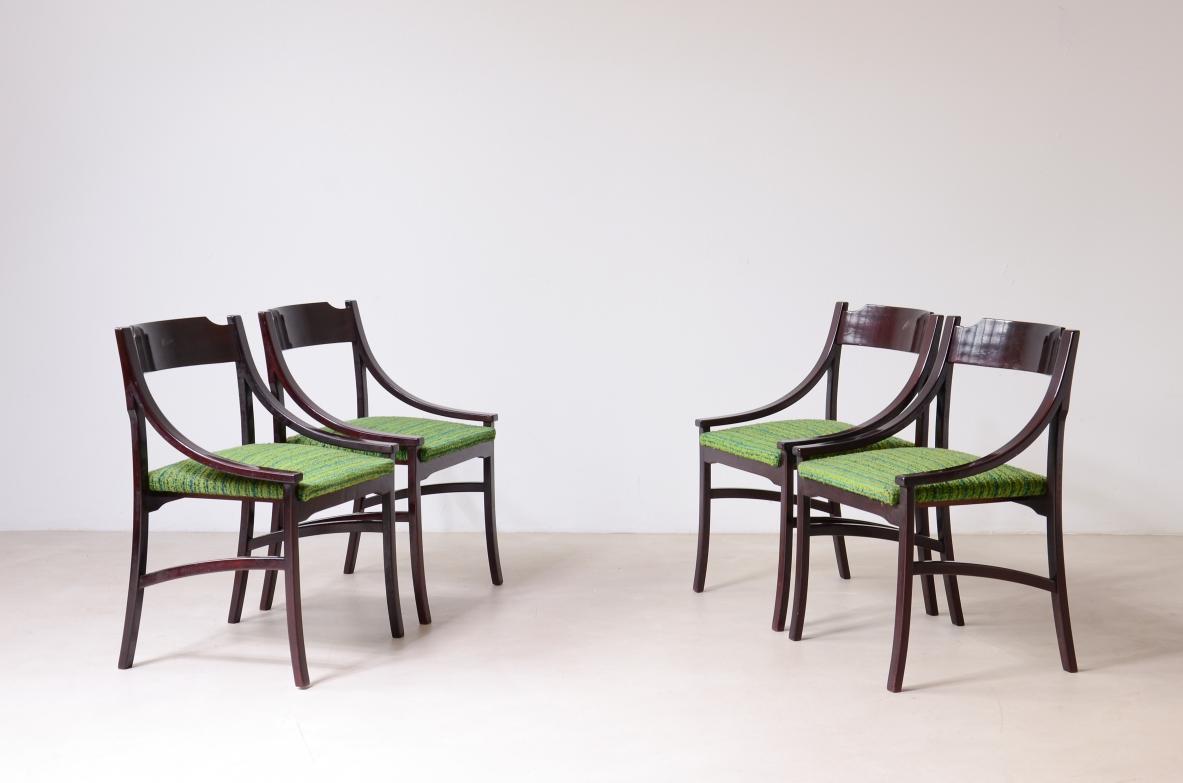 
COD-2763
Melchiorre Bega(1898-1976)

4 chaises en bois façonné.
Manifattura Bega & C. Bologna, 1964.

Il a été une figure importante de l'architecture italienne du XXe siècle. Au cours de sa longue carrière, il a eu l'occasion d'interpréter les