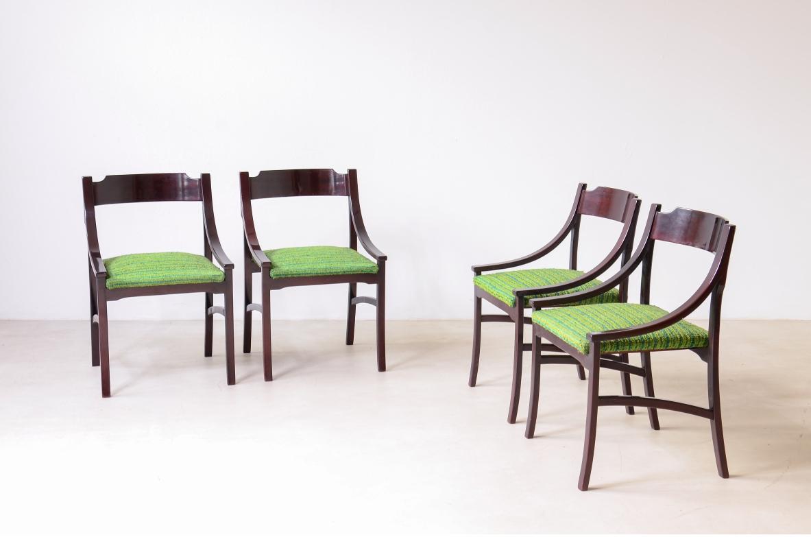 italien 4 chaises Melchiorre Bega en bois façonné en vente