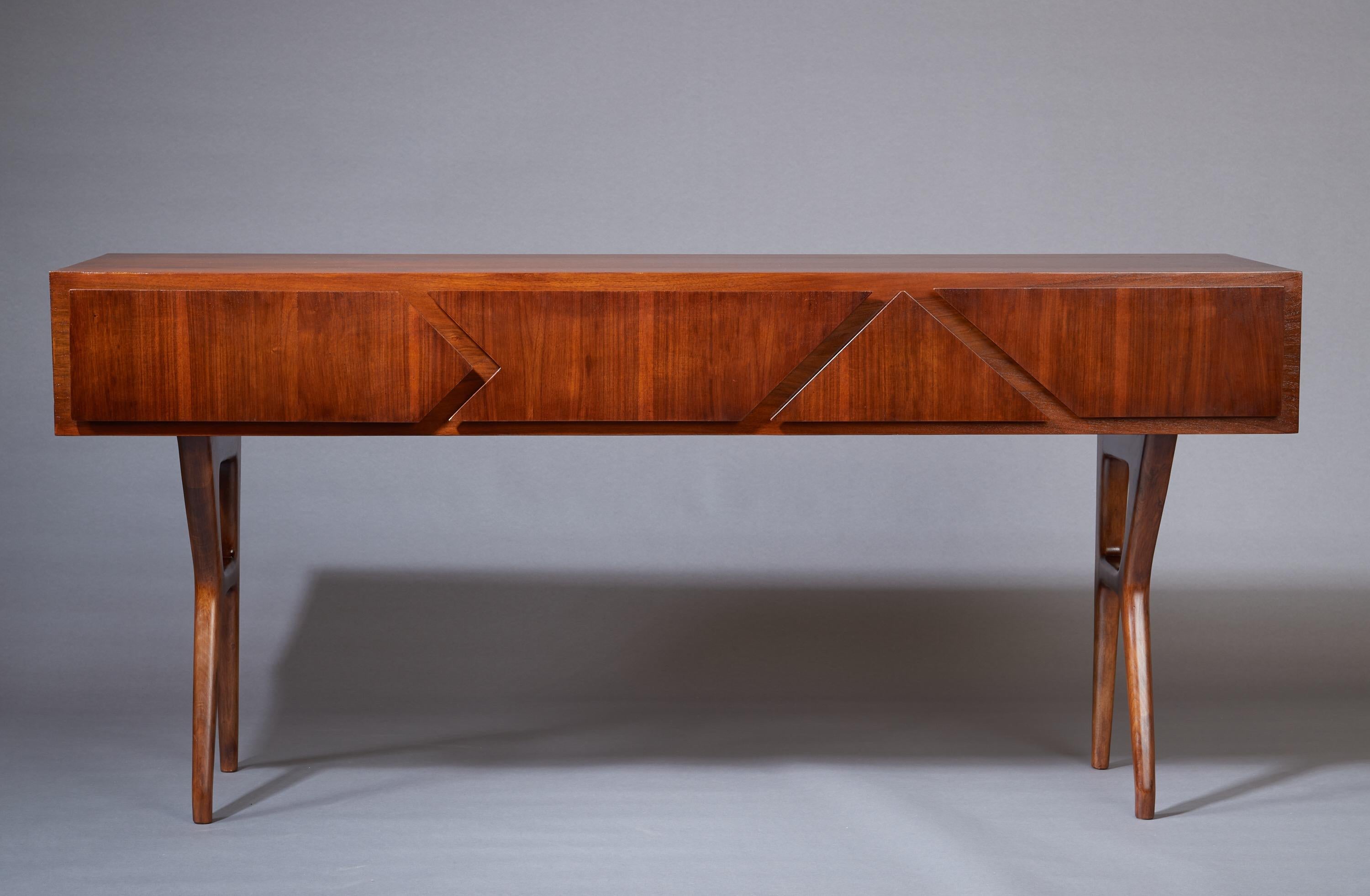 Italian Melchiorre Bega: Important Geometric Four Drawer Console in Walnut, Italy 1950s