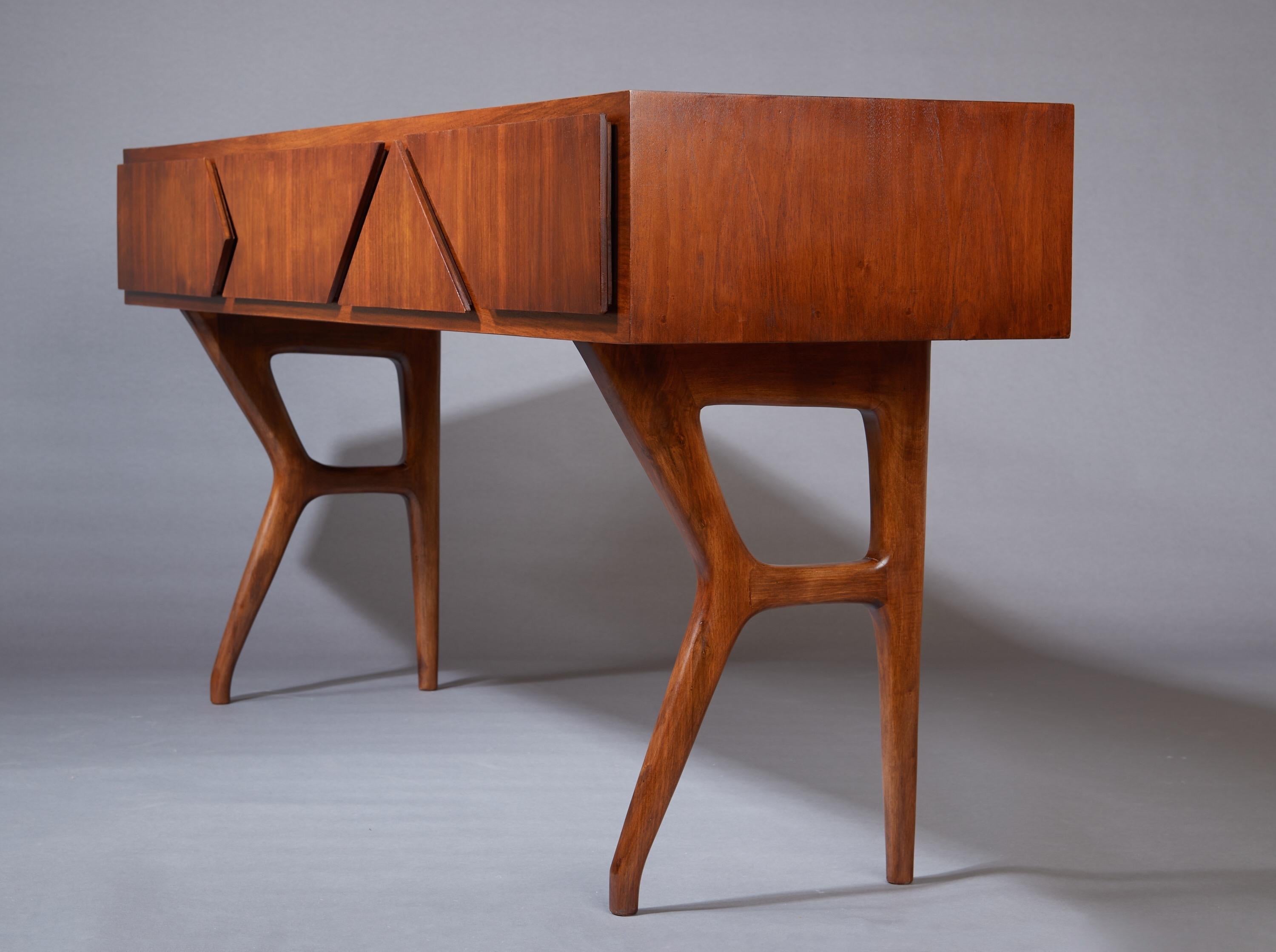 Mid-Century Modern Melchiorre Bega: Important Geometric Four Drawer Console in Walnut, Italy 1950s