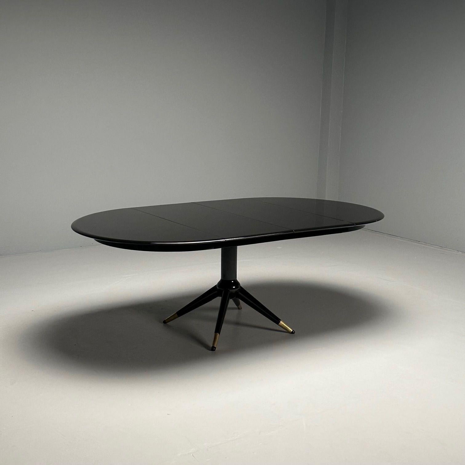Melchiorre Bega, Italian Mid-Century Modern, Dining Table, Table, Black Lacquer In Good Condition For Sale In Stamford, CT