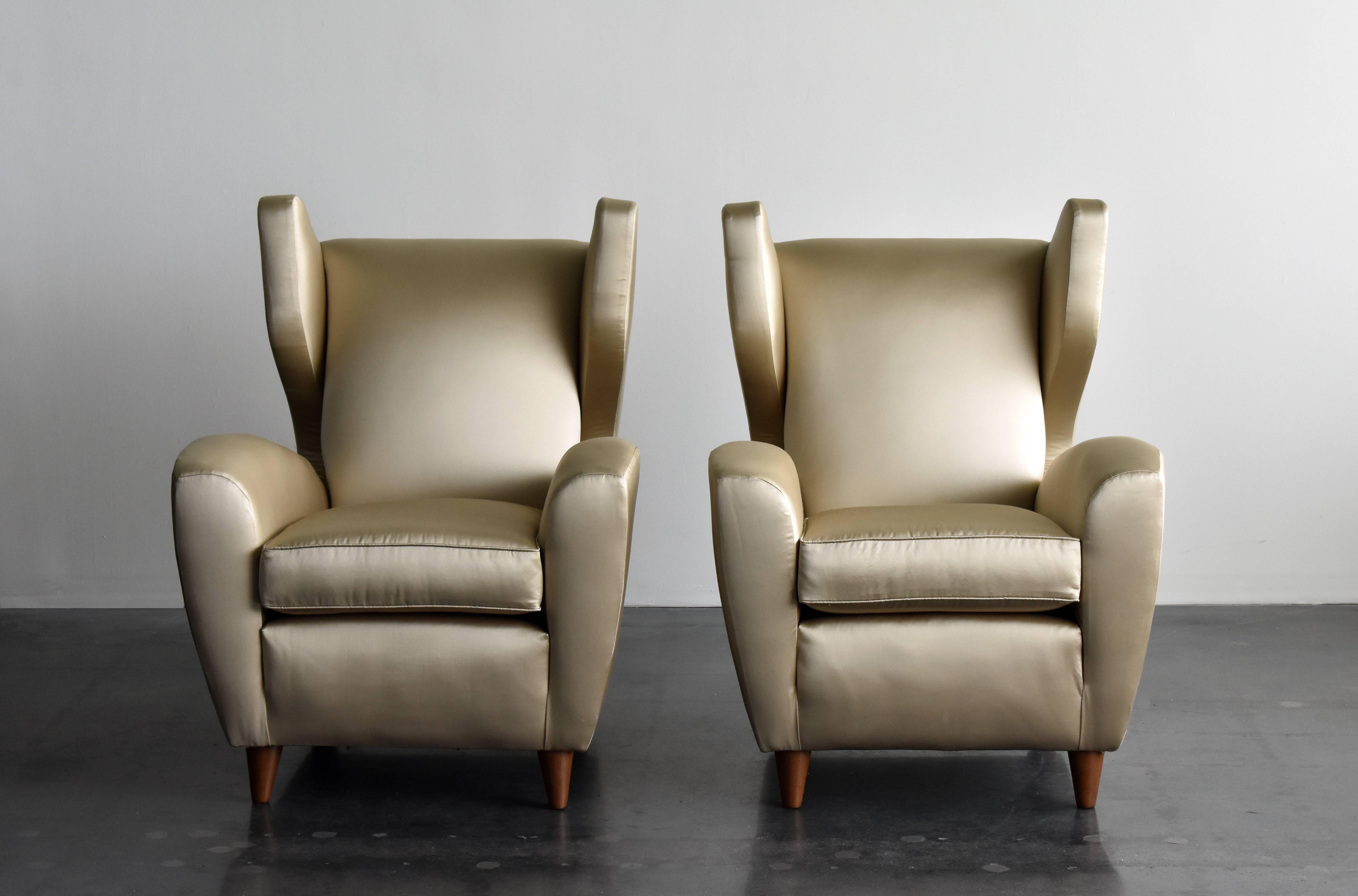 Italian Melchiorre Bega, Lounge or Wingback Chairs in Light Gold Fabric, Italy, 1950s For Sale