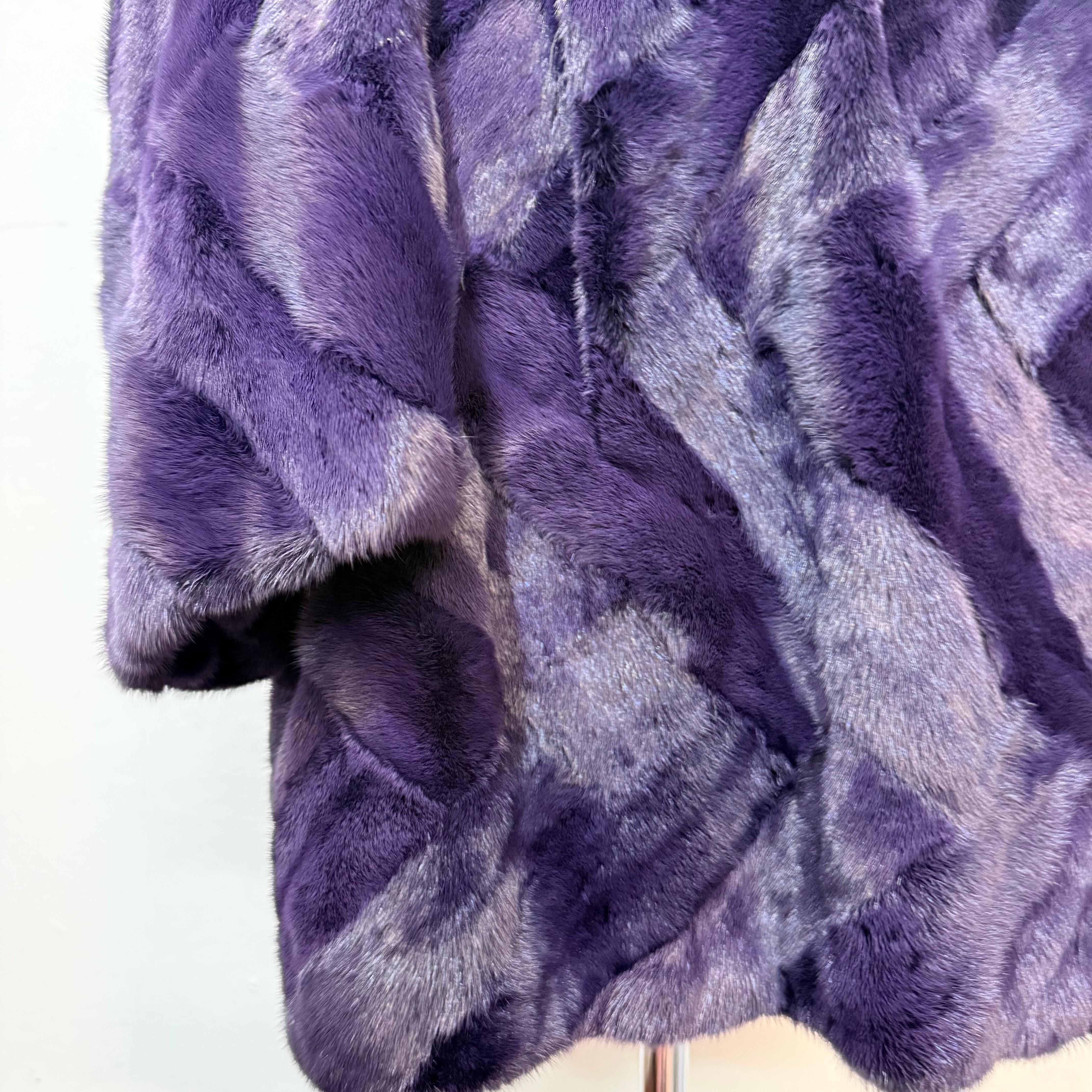 Donna Melegari e Costa Montenapoleone Giacca in pelliccia di visone viola A.E.L. M. in vendita