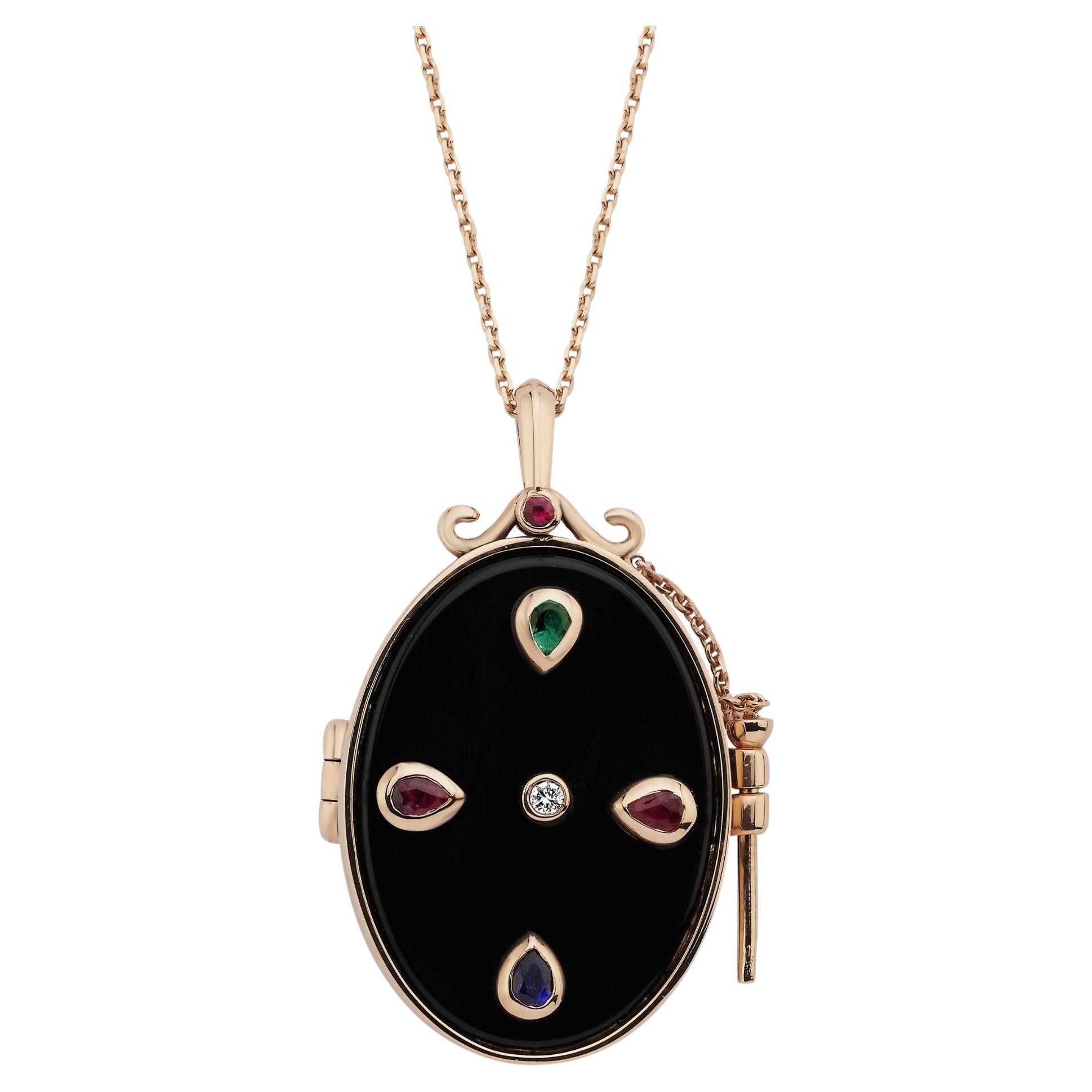Melie Jewelry Collier médaillon de boussole en or 14 carats, diamants et pierres précieuses en vente