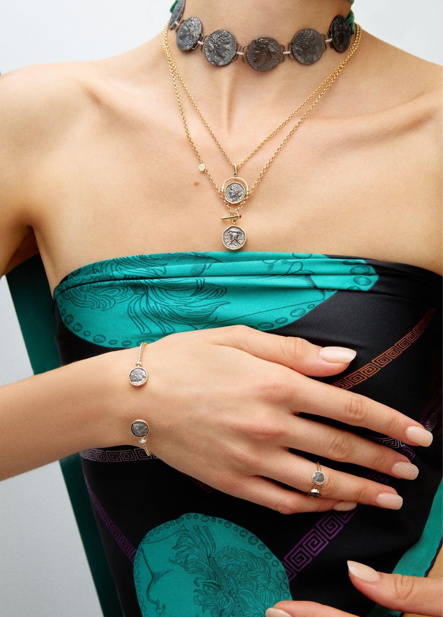 Taille brillant Bracelet Cléopâtre et Marcus Melie Jewelry, or 14 carats, diamants et argent oxydé  en vente