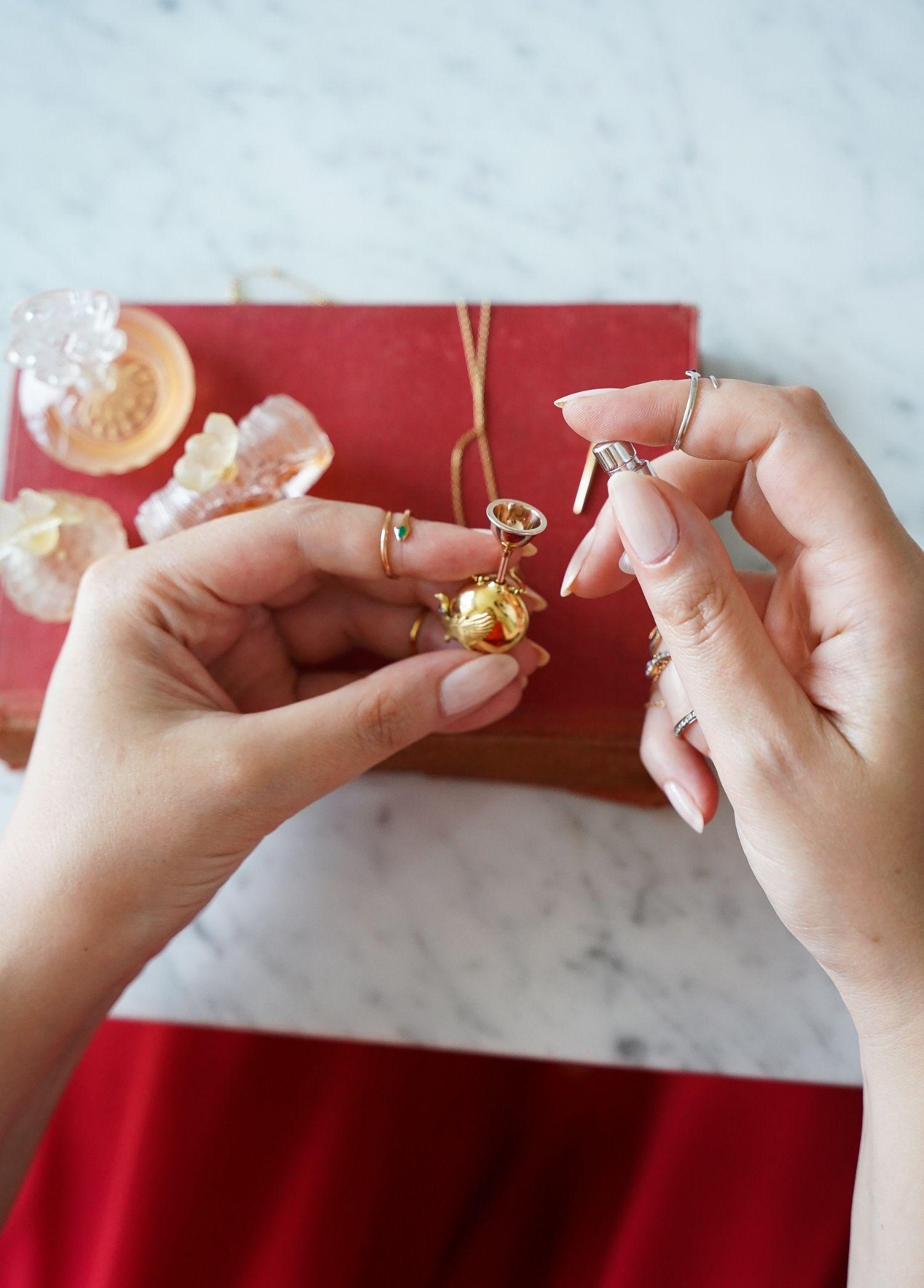 Art Nouveau Melie Jewelry Dove's Neckring Perfume Bottle Necklace 18K Gold & Diamond  For Sale