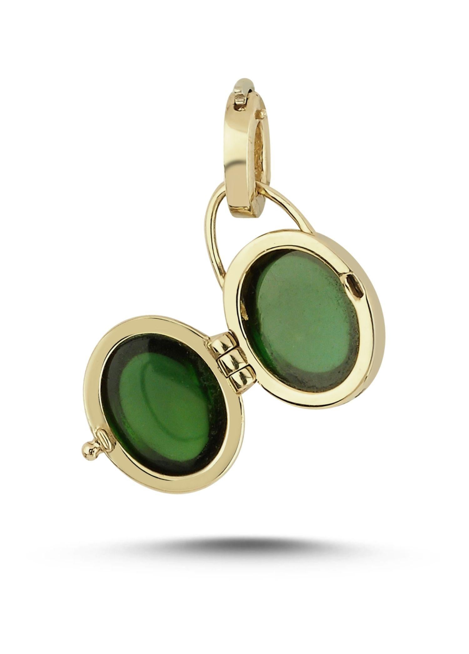 Melie Jewelry Green Tourmaline Locket Charm

14K Yellow Gold, 6.00 ct Green Tourmaline

The Story Behind
Melie Jewelry's 