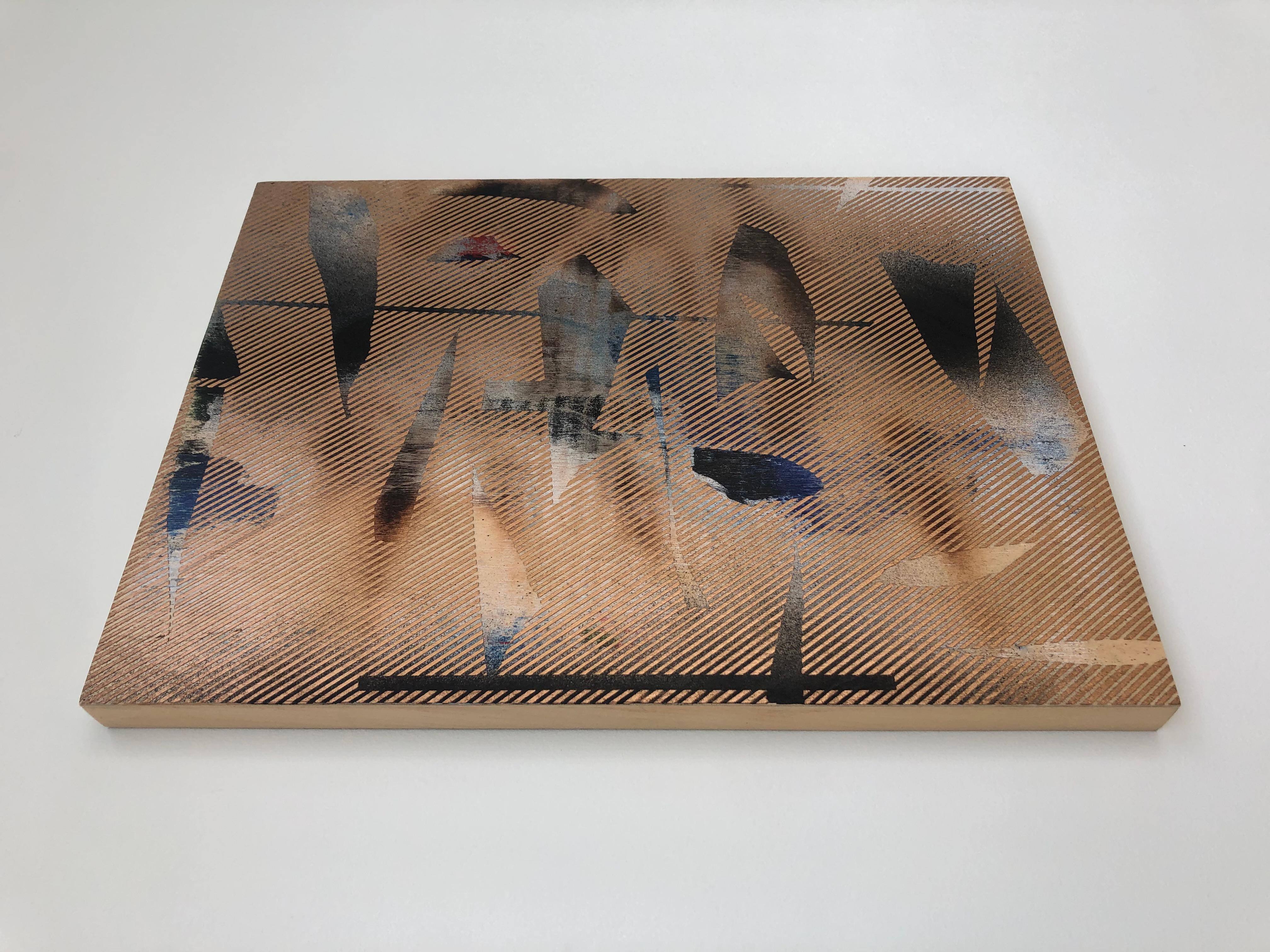 Mangata 20 (pittura a griglia su piccola scala in oro, astratto, legno, arte contemporanea) - Mixed Media Art Op Art di Melisa Taylor Metzger