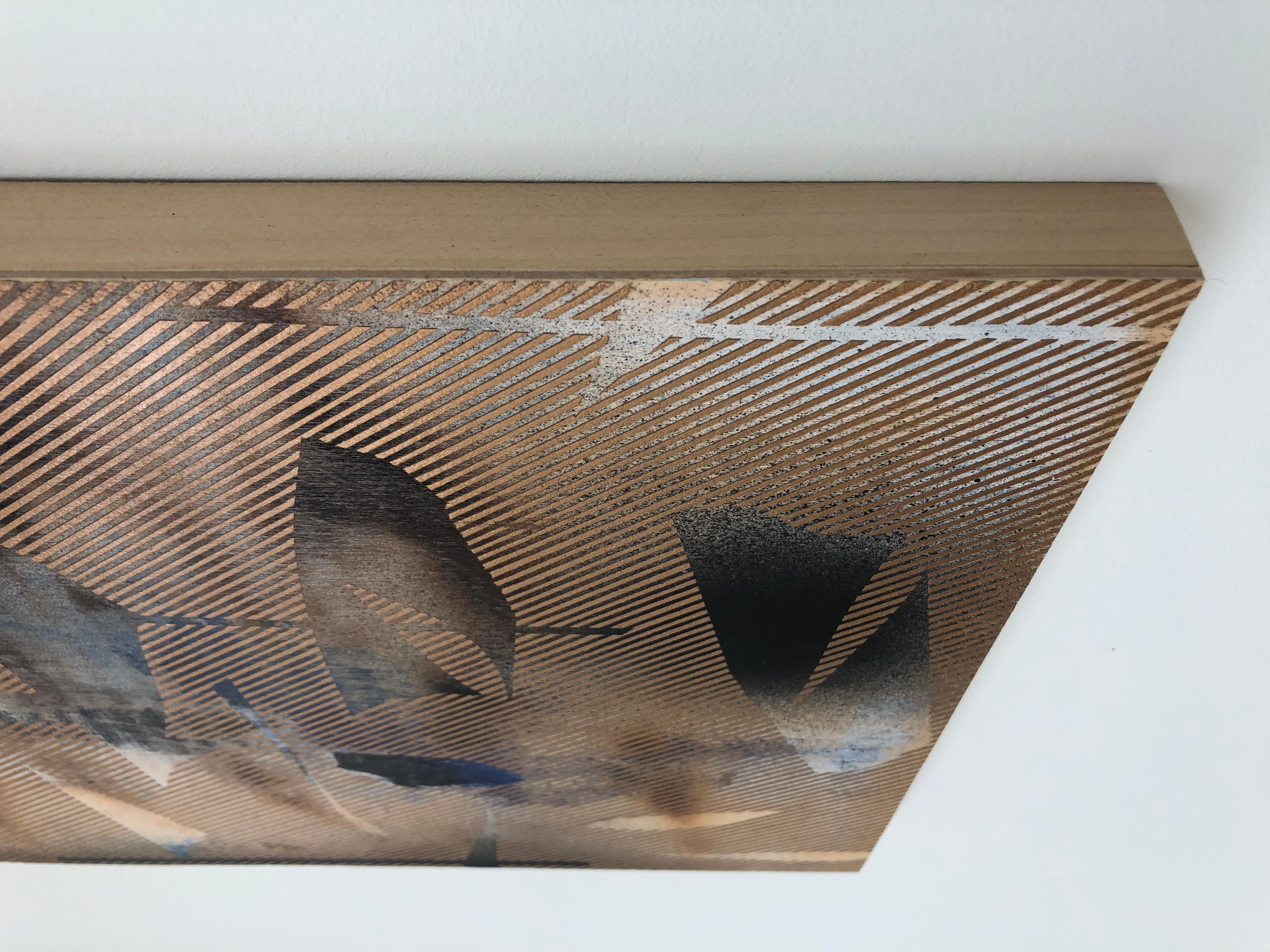 Mangata 20 (pittura a griglia su piccola scala in oro, astratto, legno, arte contemporanea) in vendita 2